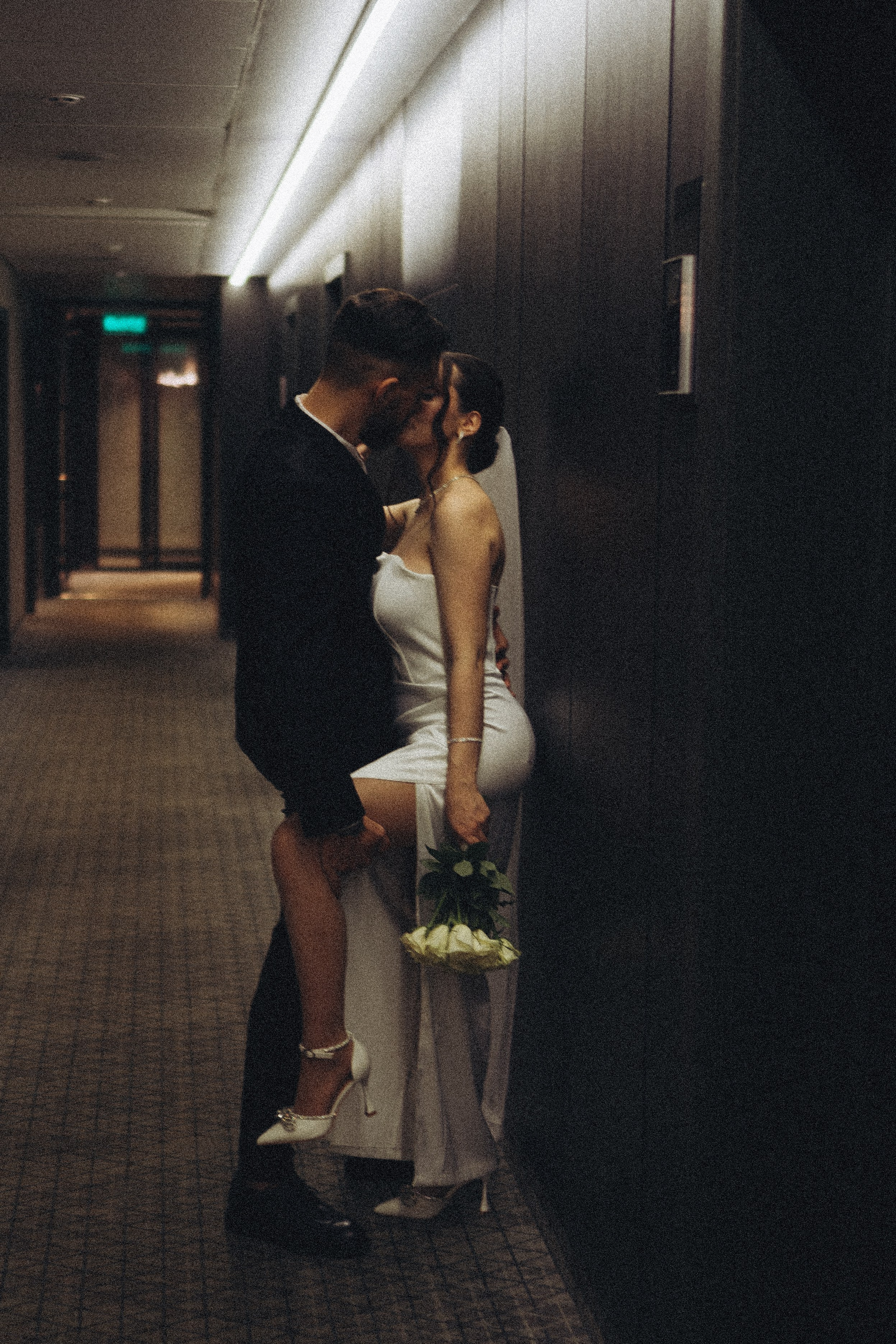 СВАДЕБНАЯ СЬЕМКА СБОРОВ ЖЕНИХА И НЕВЕСТЫ В ОТЕЛЕ И ТАКЖЕ ФОТОСЕССИИЯ В ОТЕЛЕЕ МЕГАПОЛИС БРЯНСК. Профессиональный фотограф, Санкт-Петербург — Виктория Богомолова