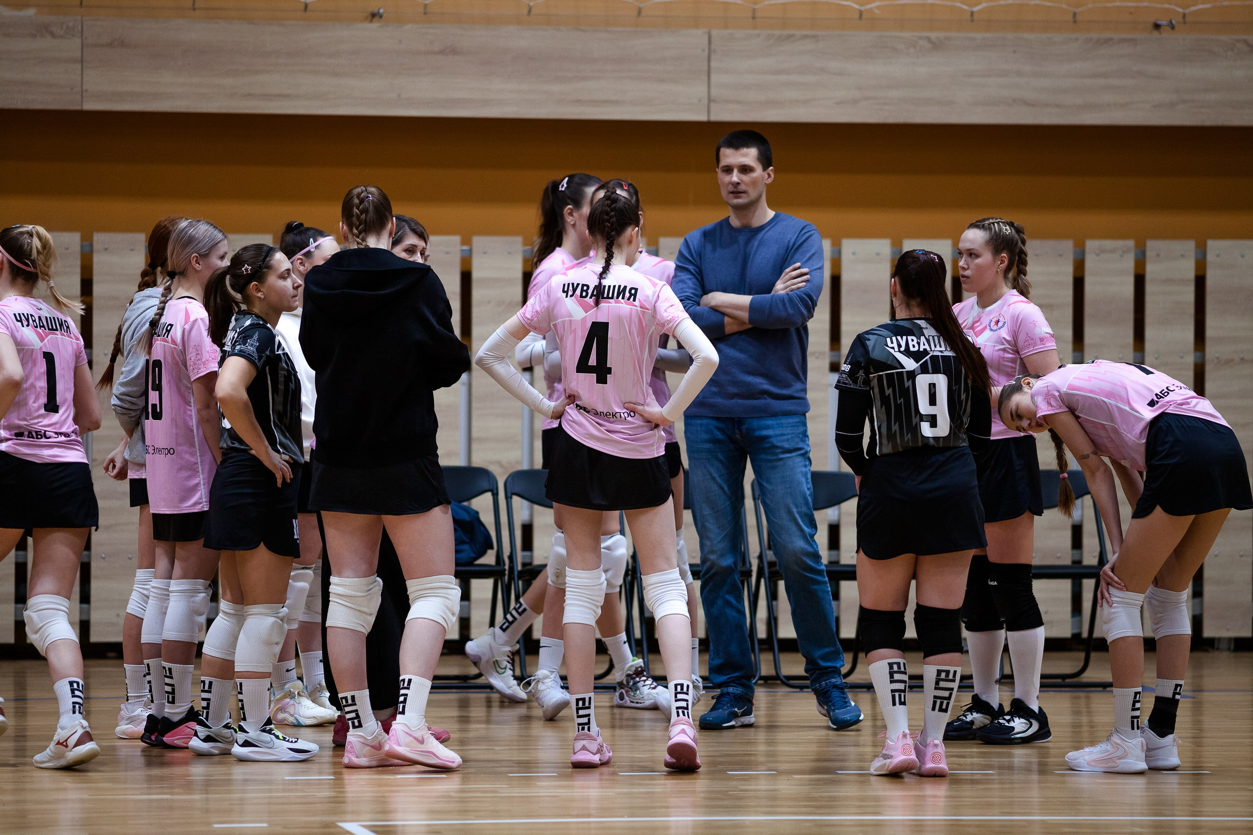 СШ11 — Искра / 1 игра. Фотография