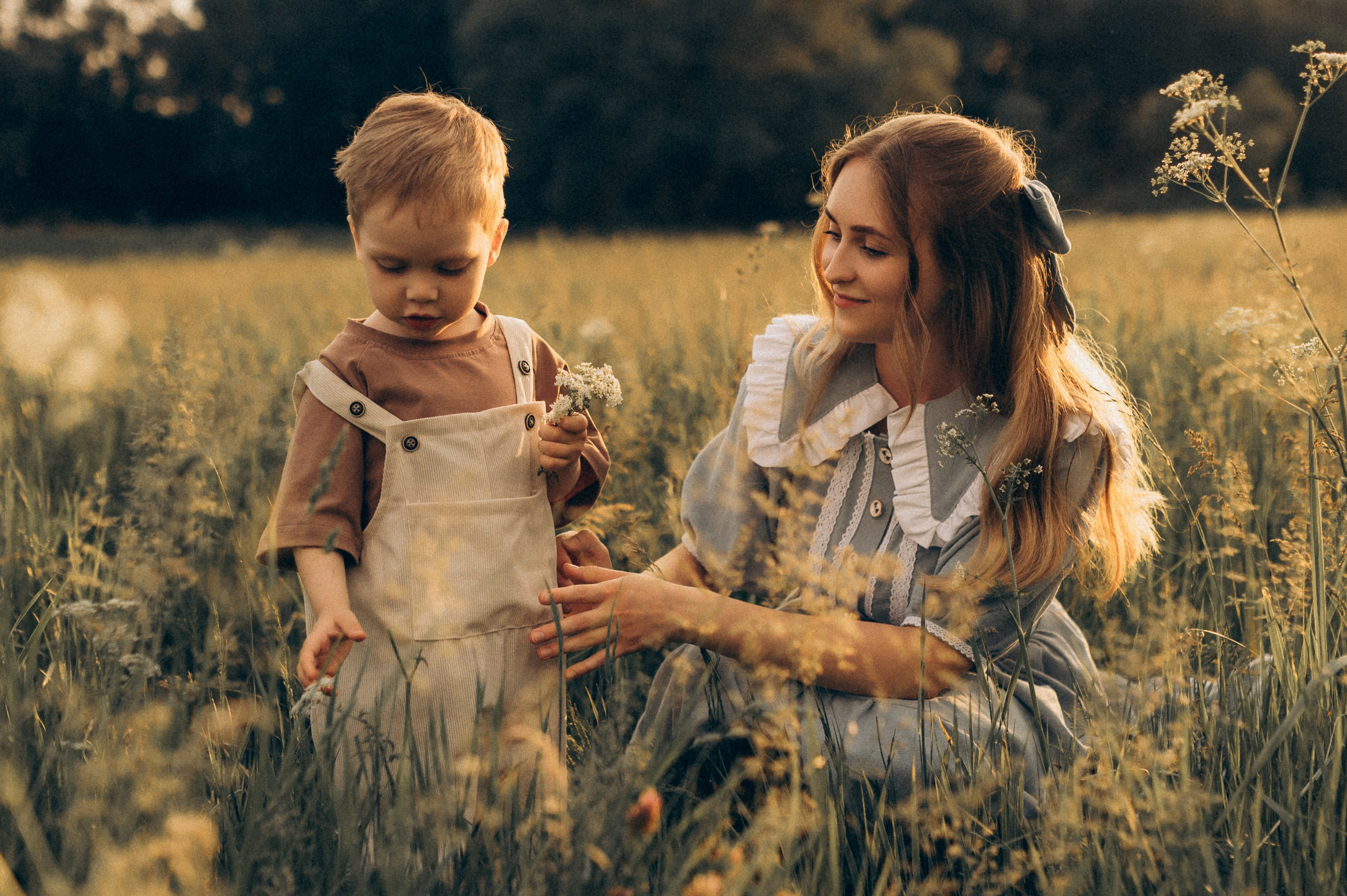 Фотосессия на природе мамы и сына. Фотограф Алексин, Тула