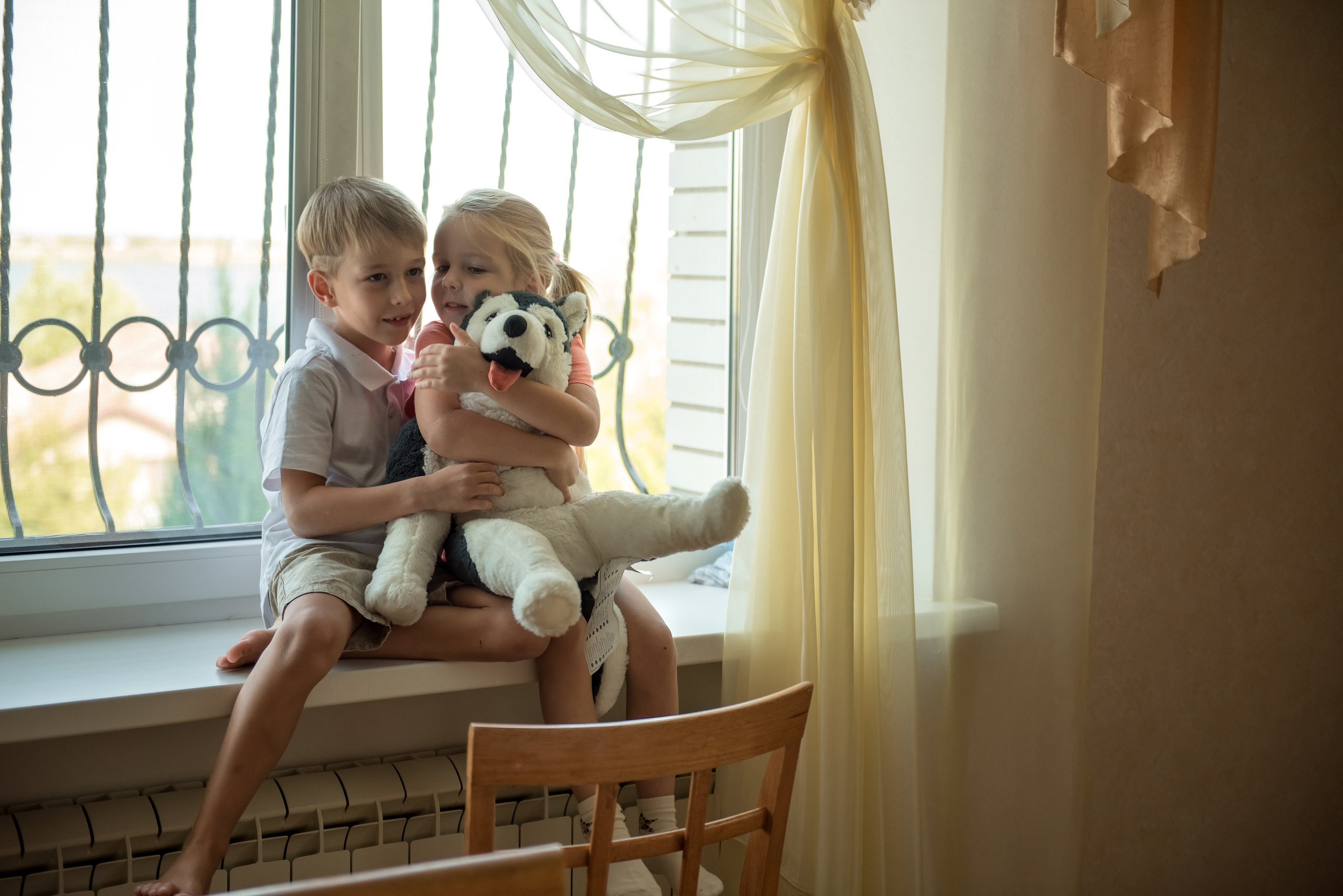 Семейная фотосессия дома. Фотограф Саратов Юлия Петрова