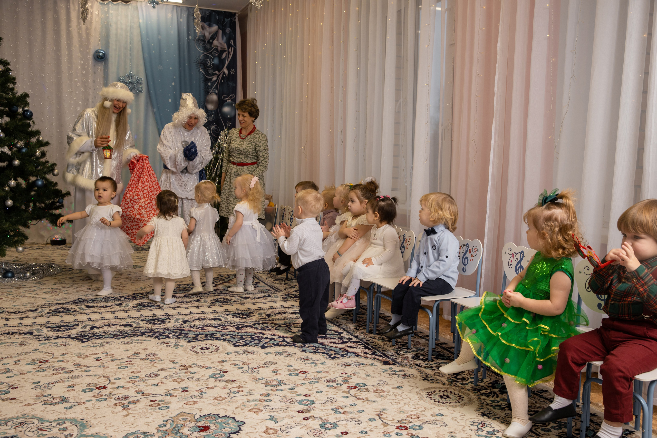 Новогодний утренник Успех. Фотограф в Железнодорожном и Балашихе