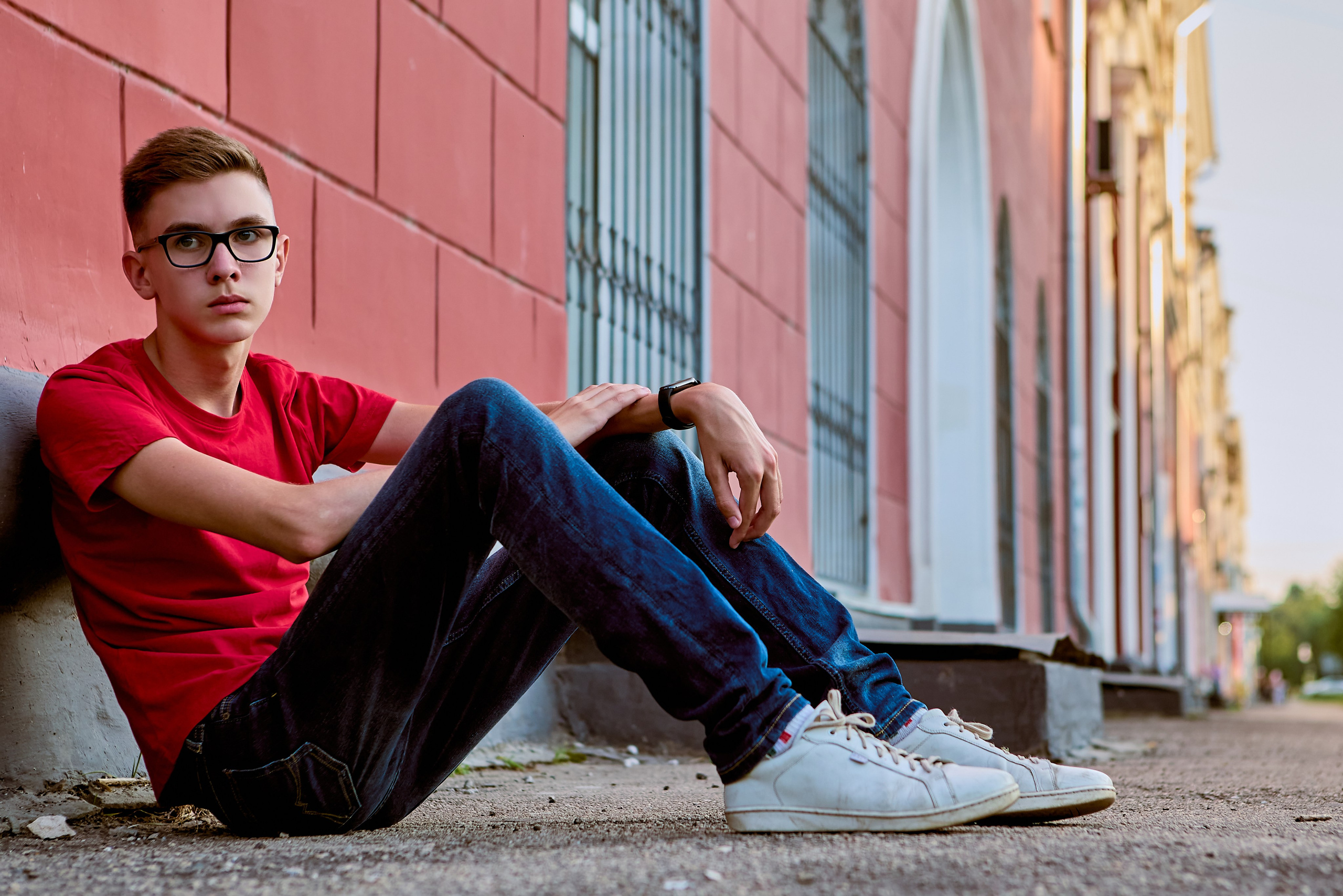 На проспекте Дзержинского портрет