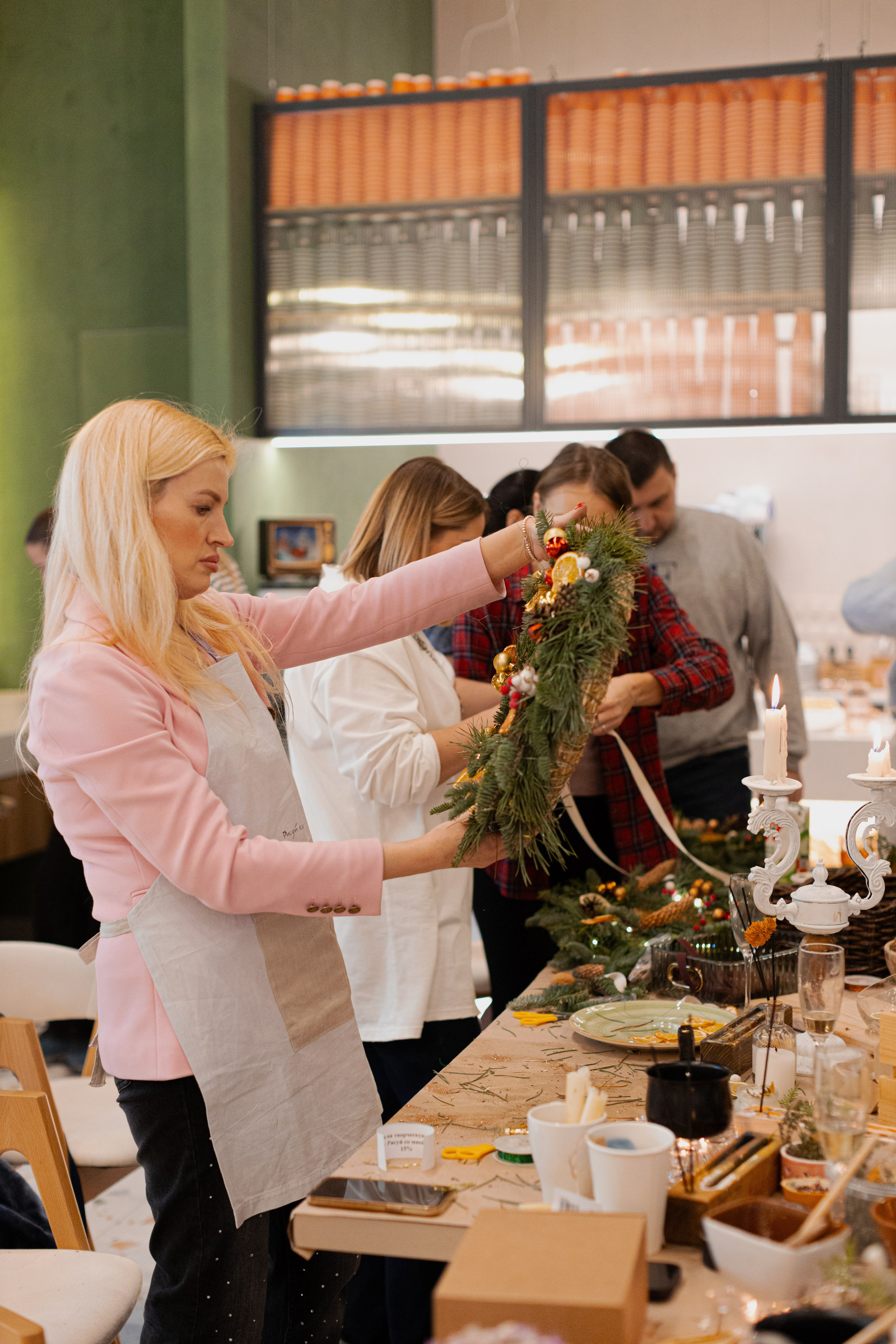 Мк свечи и венок (новогодний корпоратив). Анастасия Ракчеева Художник