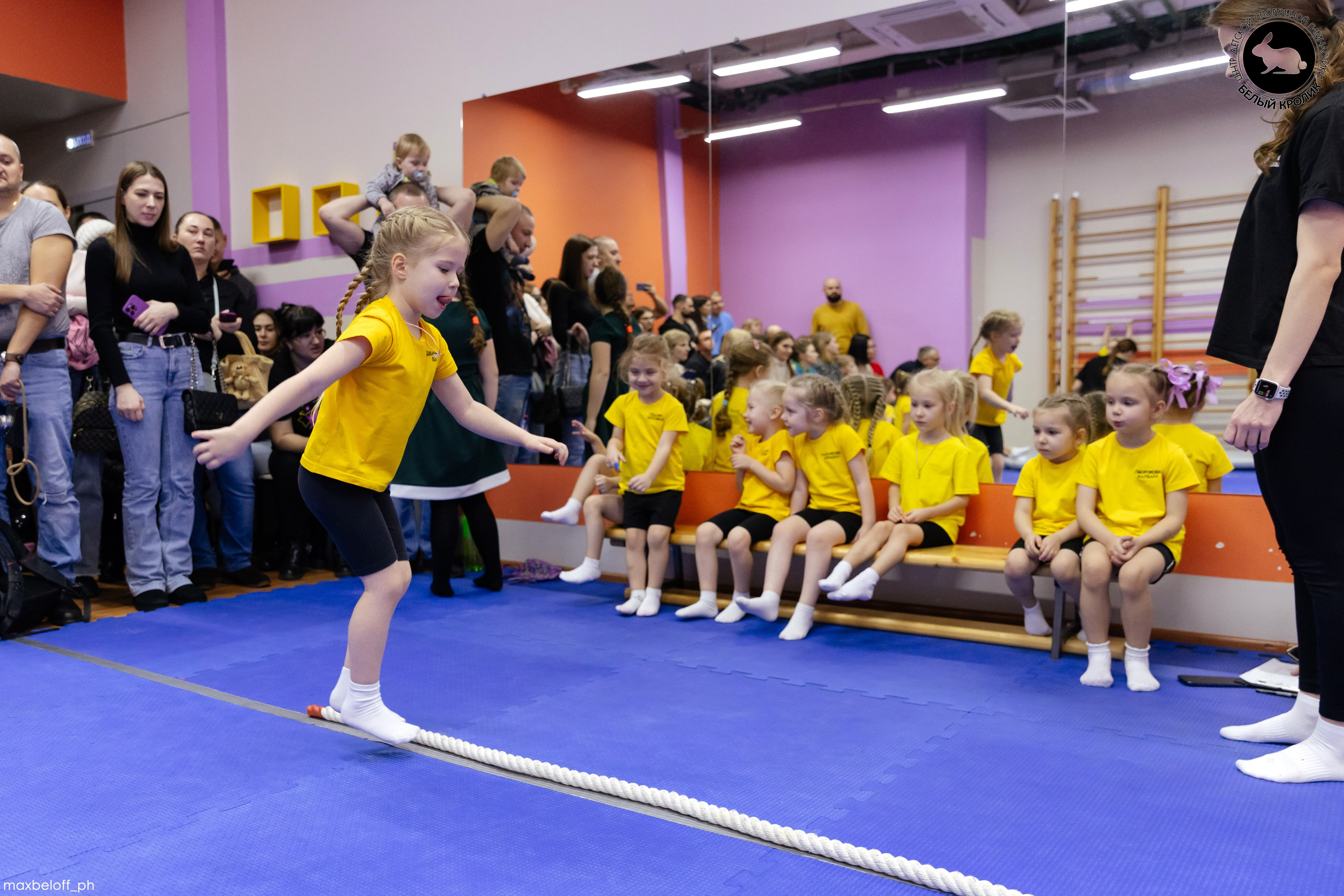 Белый кролик. Соревнования. Семейный фотограф — Макс Белогрудов
