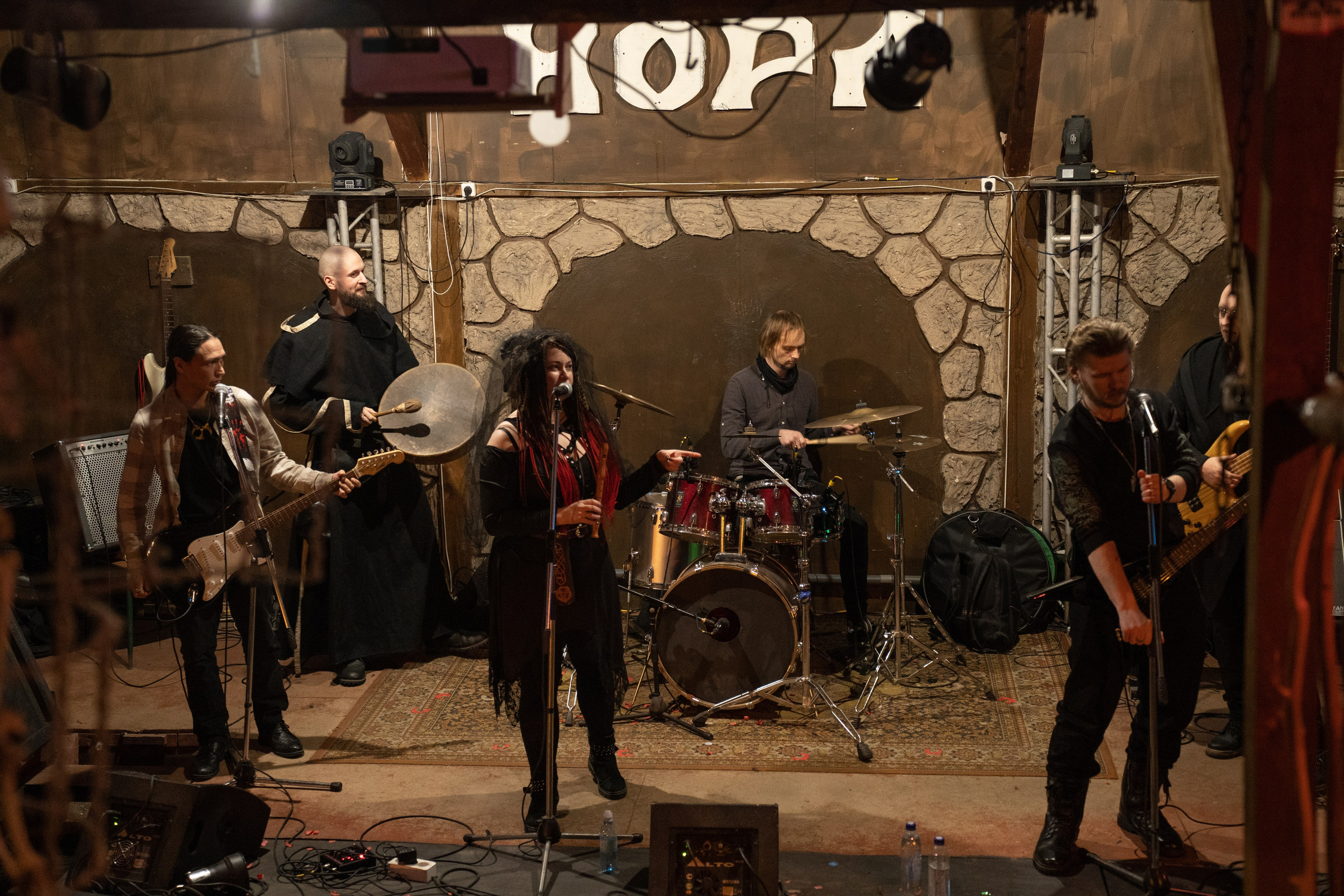 Ночь На Земле|Нора, Псков. Концертный и репортажный фотограф в Санкт-Петербурге Слава Пахомов