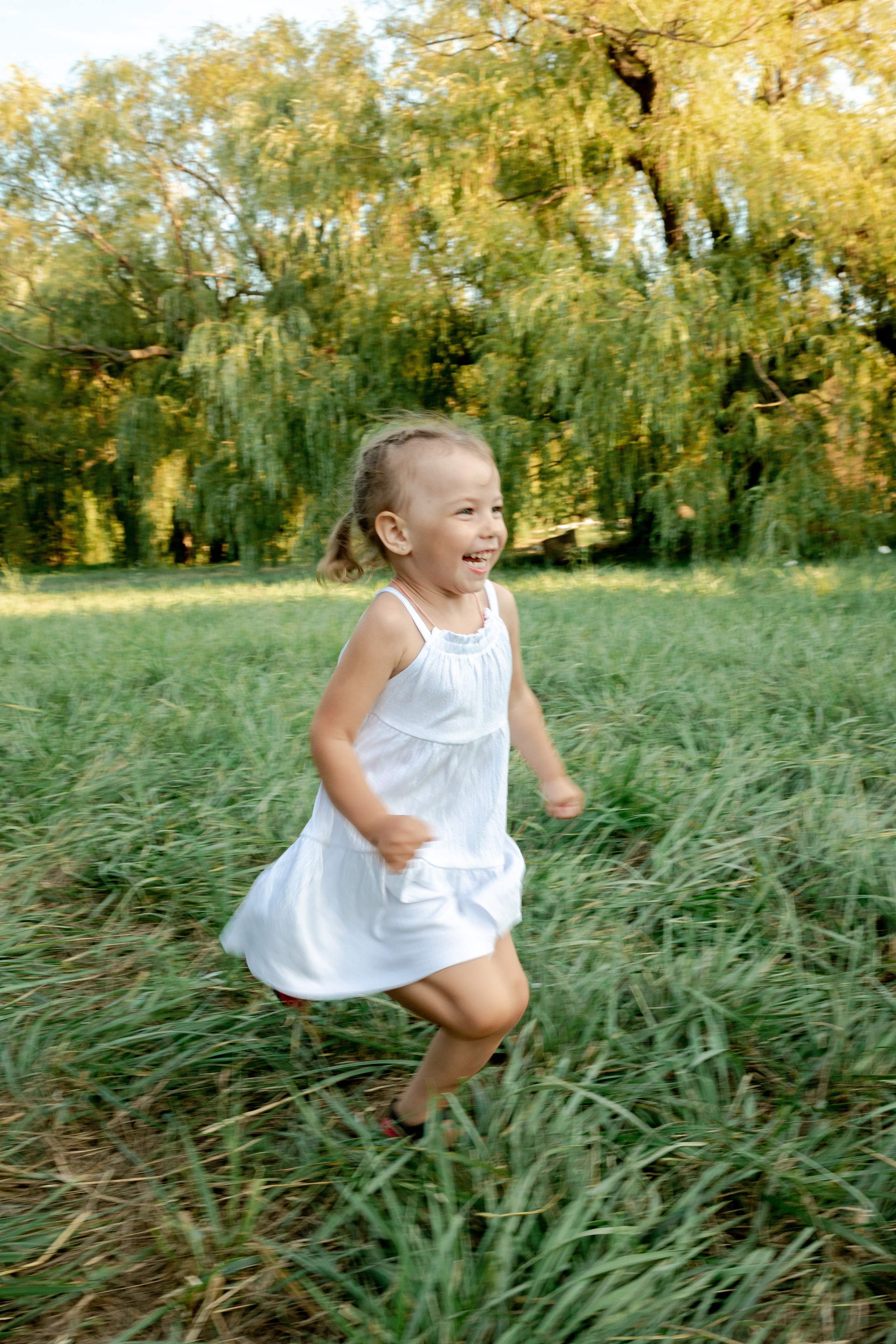 Ира, Антон, Соня и Лиза. Фотограф в Геленджике, Архипо-Осиповке, Абрау-Дюрсо, Кринице Виктория
