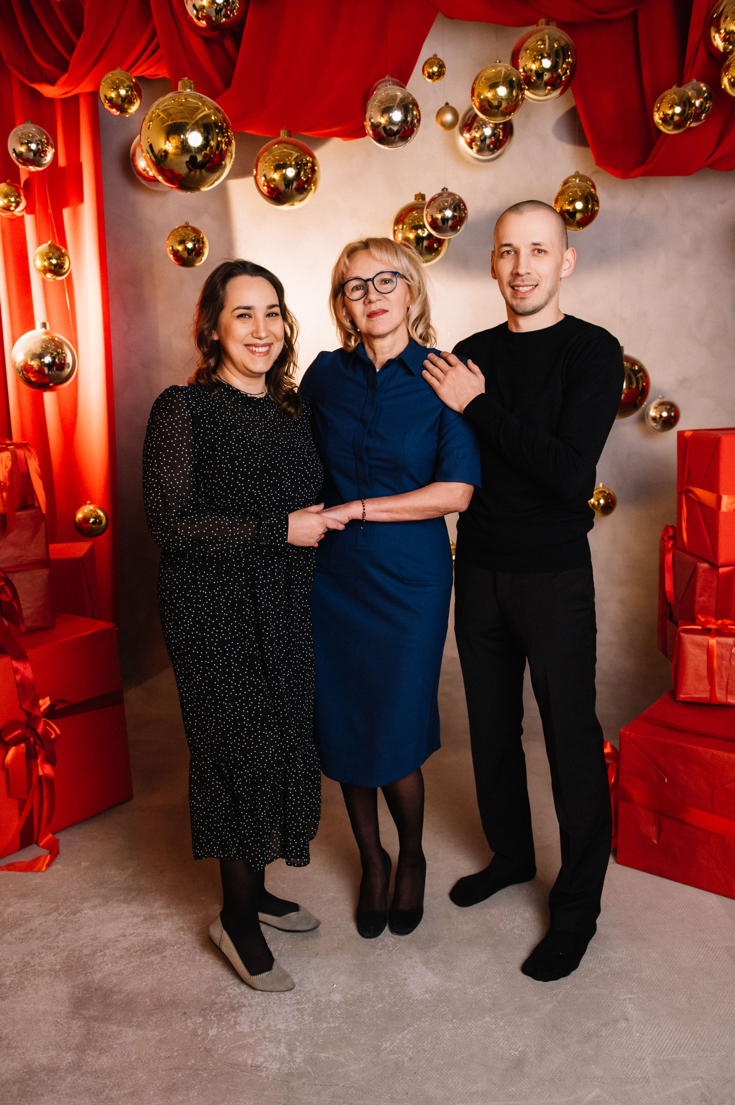 Большая семья собралась вместе на Новый год. Фотограф в Сургуте Светлана Гибадуллина