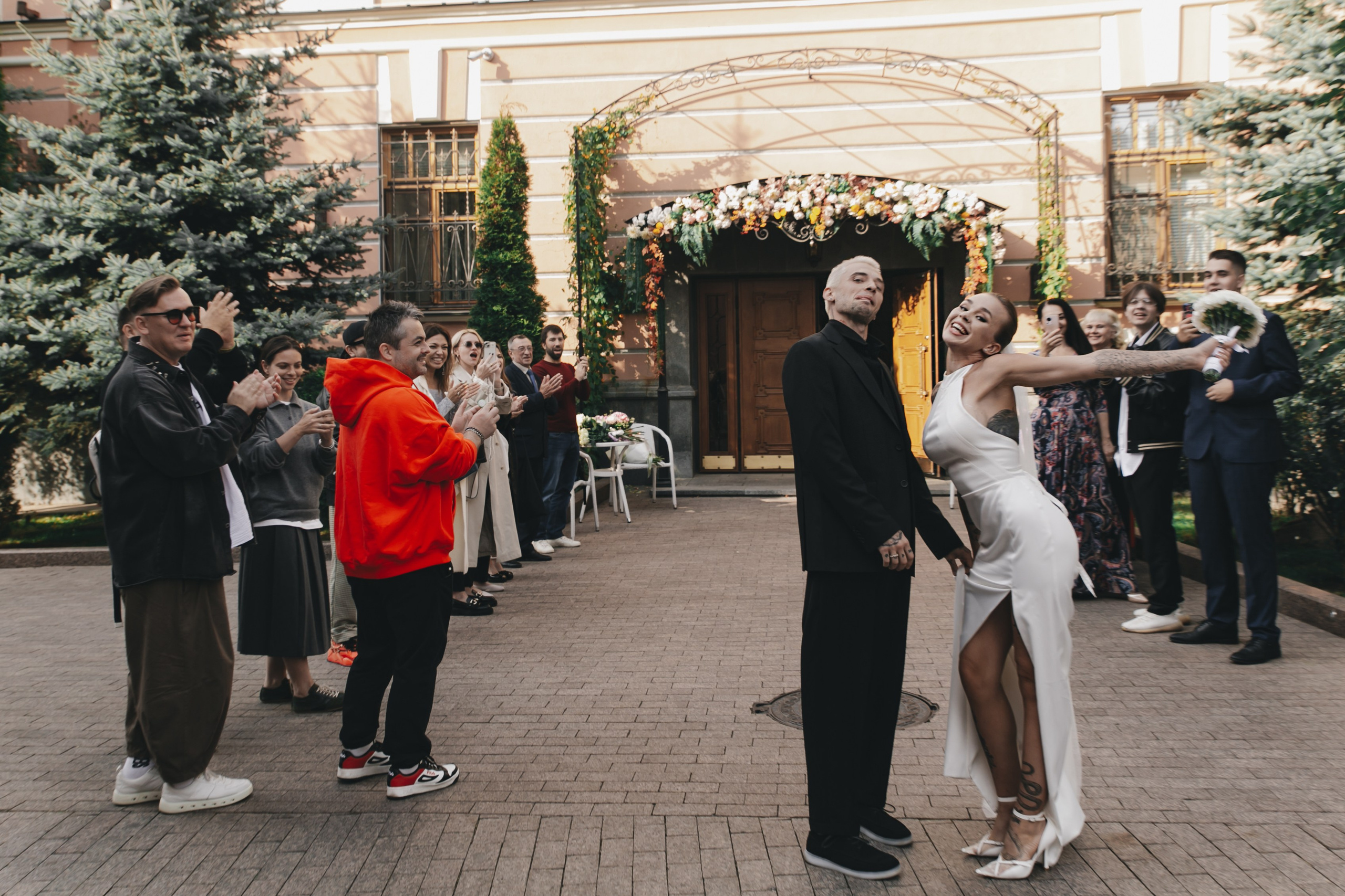 Свадебная съёмка Игорь и Василиса, регистрация гостиница Покровская, Таганский ЗАГС, прогулка ул. Таганская. Фотограф и свадебный фотограф в Москве