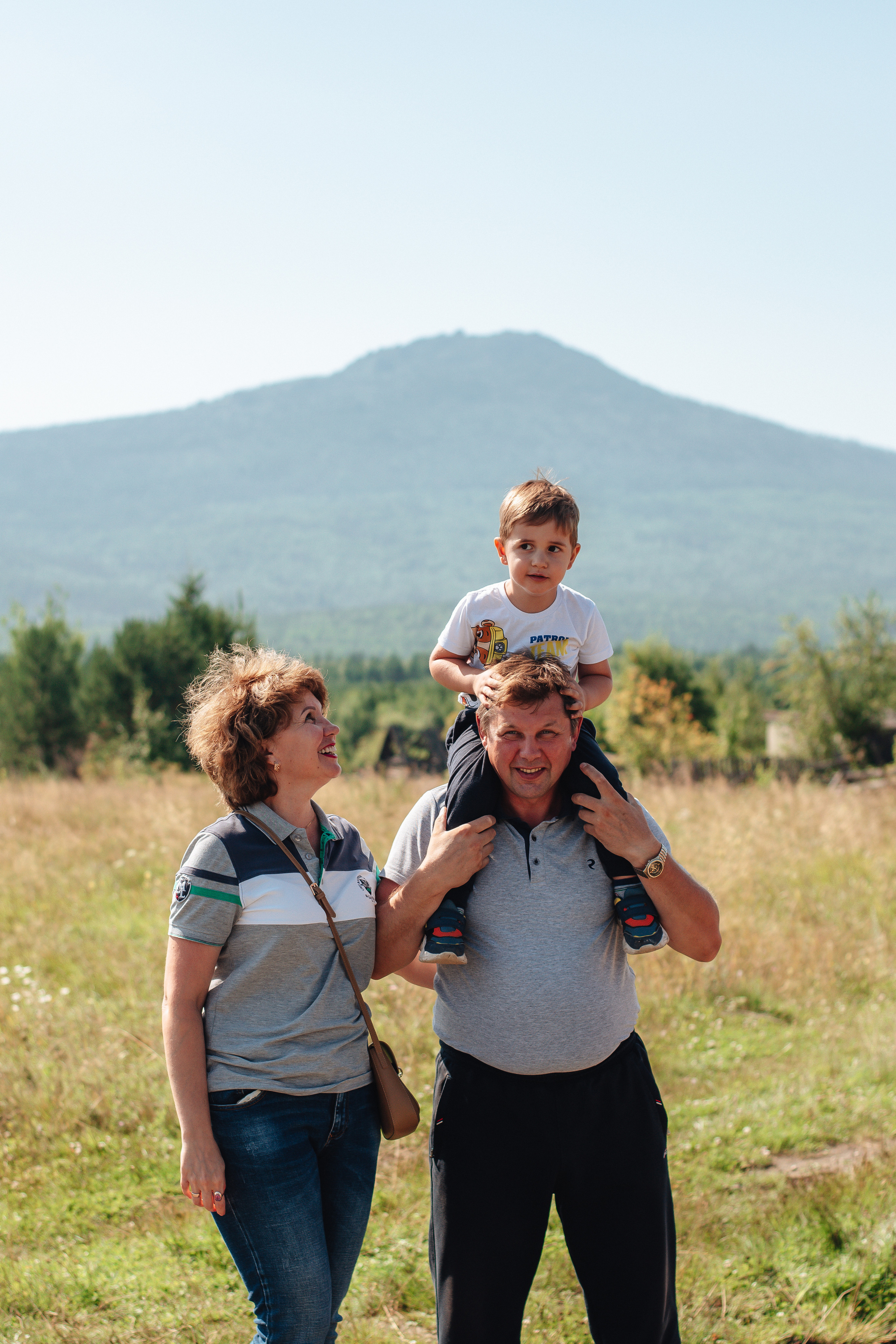 Даня с бабушкой и дедушкой. Фотограф Санкт-Петербург | Дарья Першина
