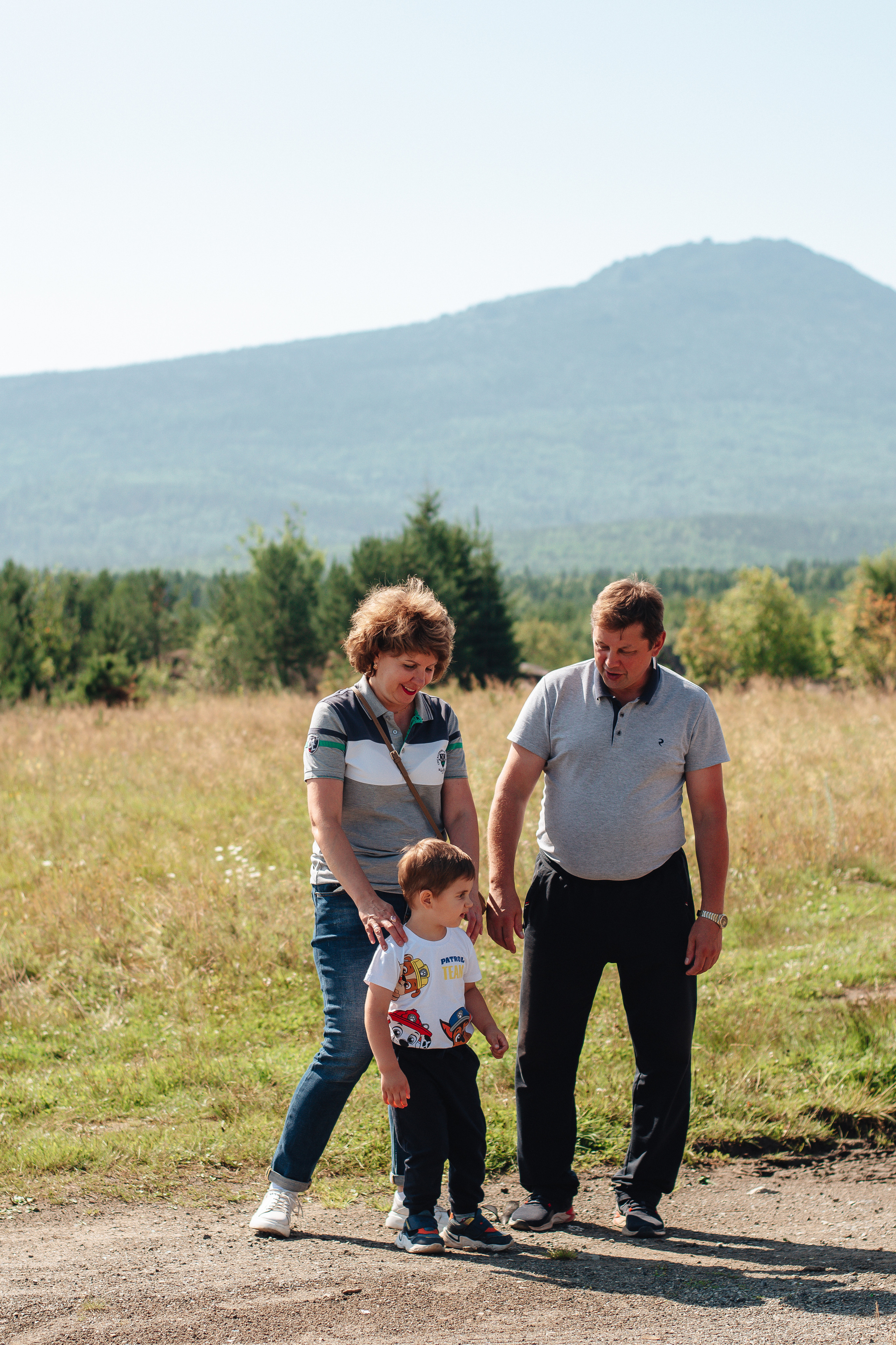 Даня с бабушкой и дедушкой. Фотограф Санкт-Петербург | Дарья Першина