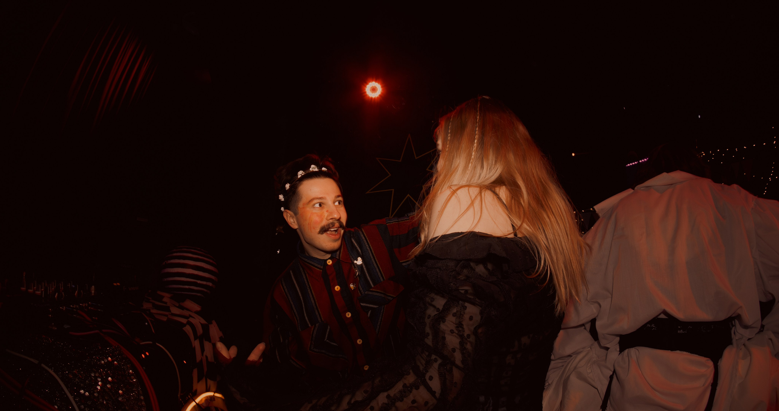 Дикое Диско всех влюблённых. Портретный и концертный фотограф в Санкт-Петербурге Егор Телятников