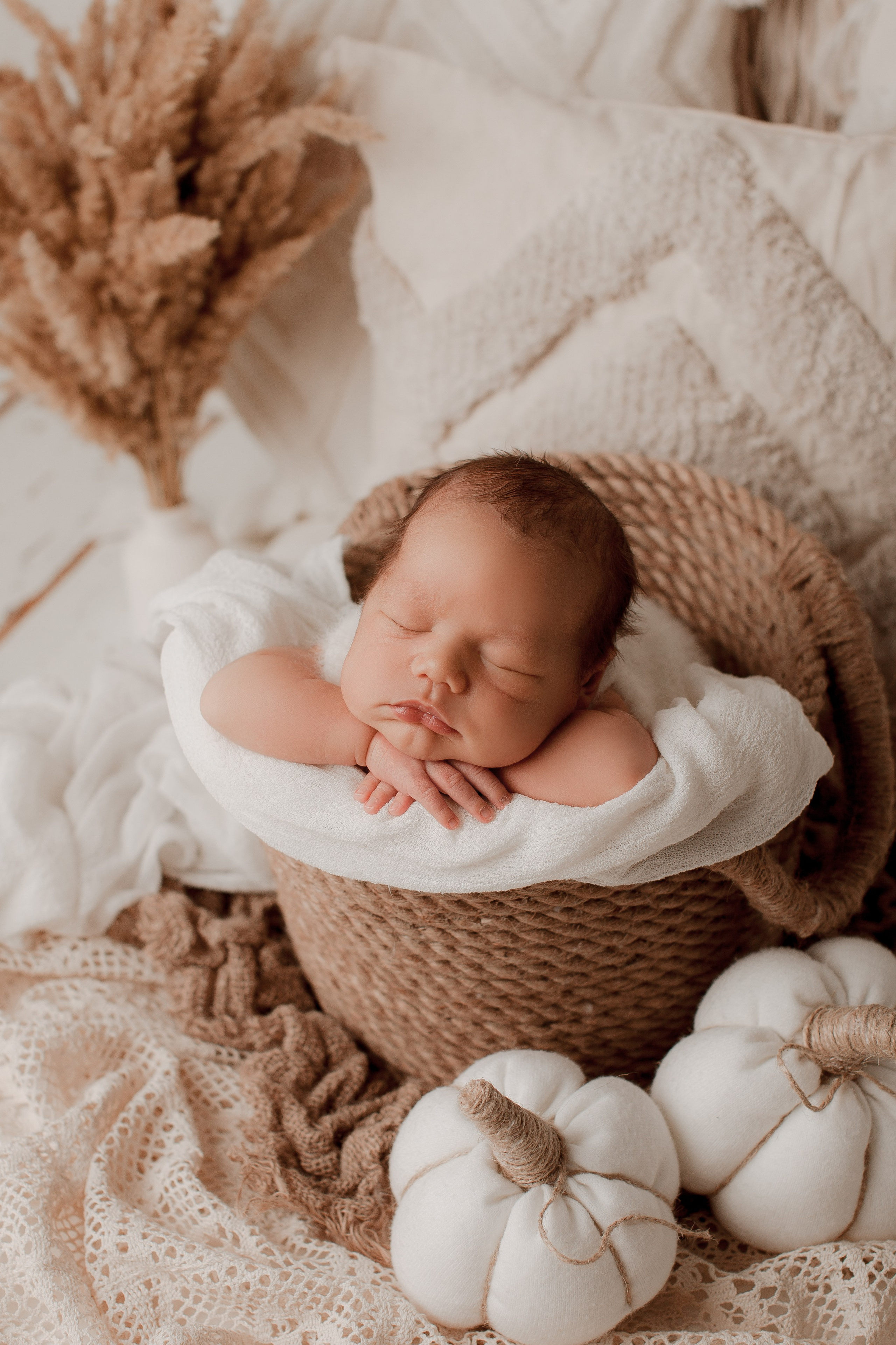 Новорожденные. Фотограф новорожденных в Уфе Инзиля Сулейманова