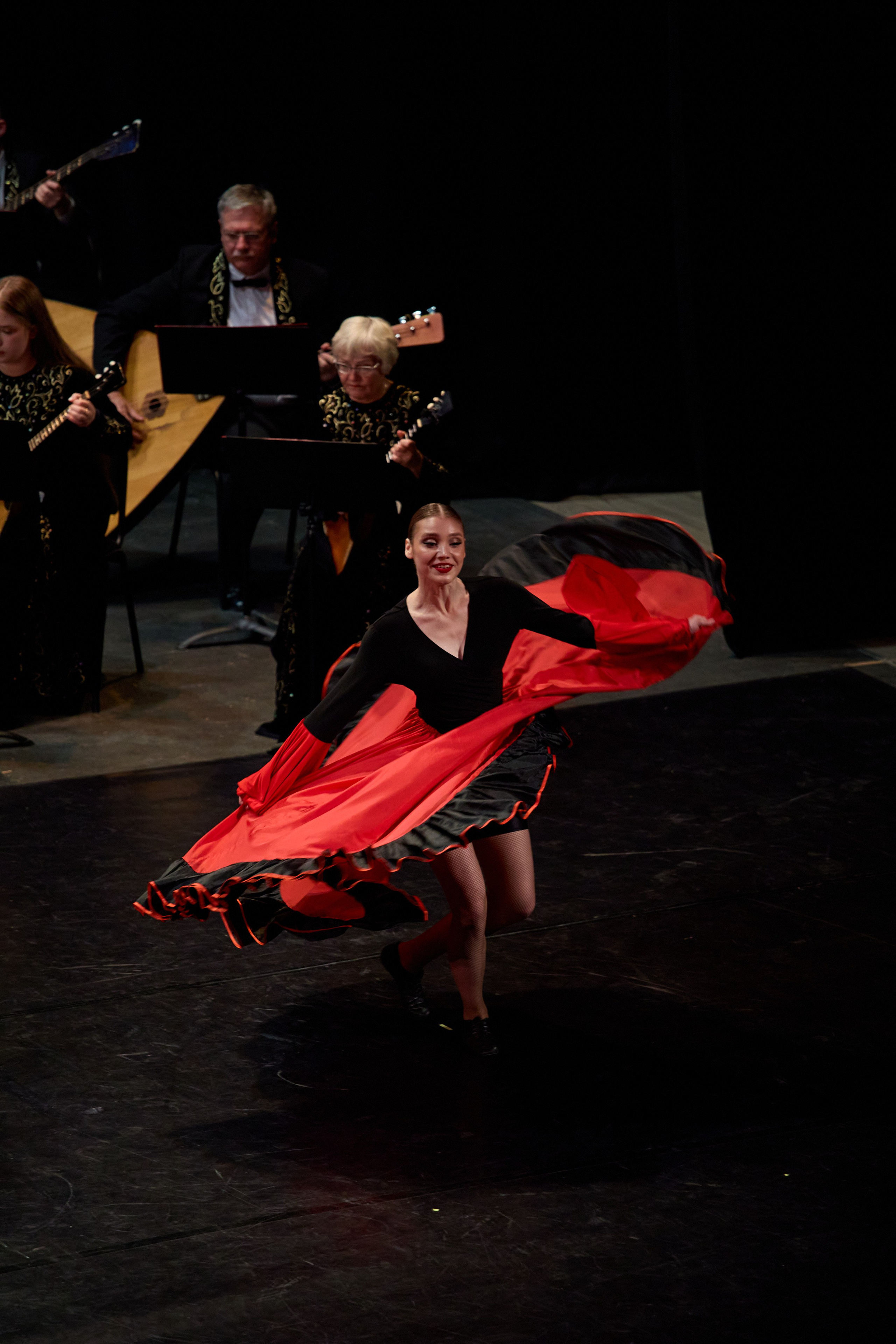 Филармония «Вокруг света в ритме танца». Фотограф Илья Прохоров в Кирове