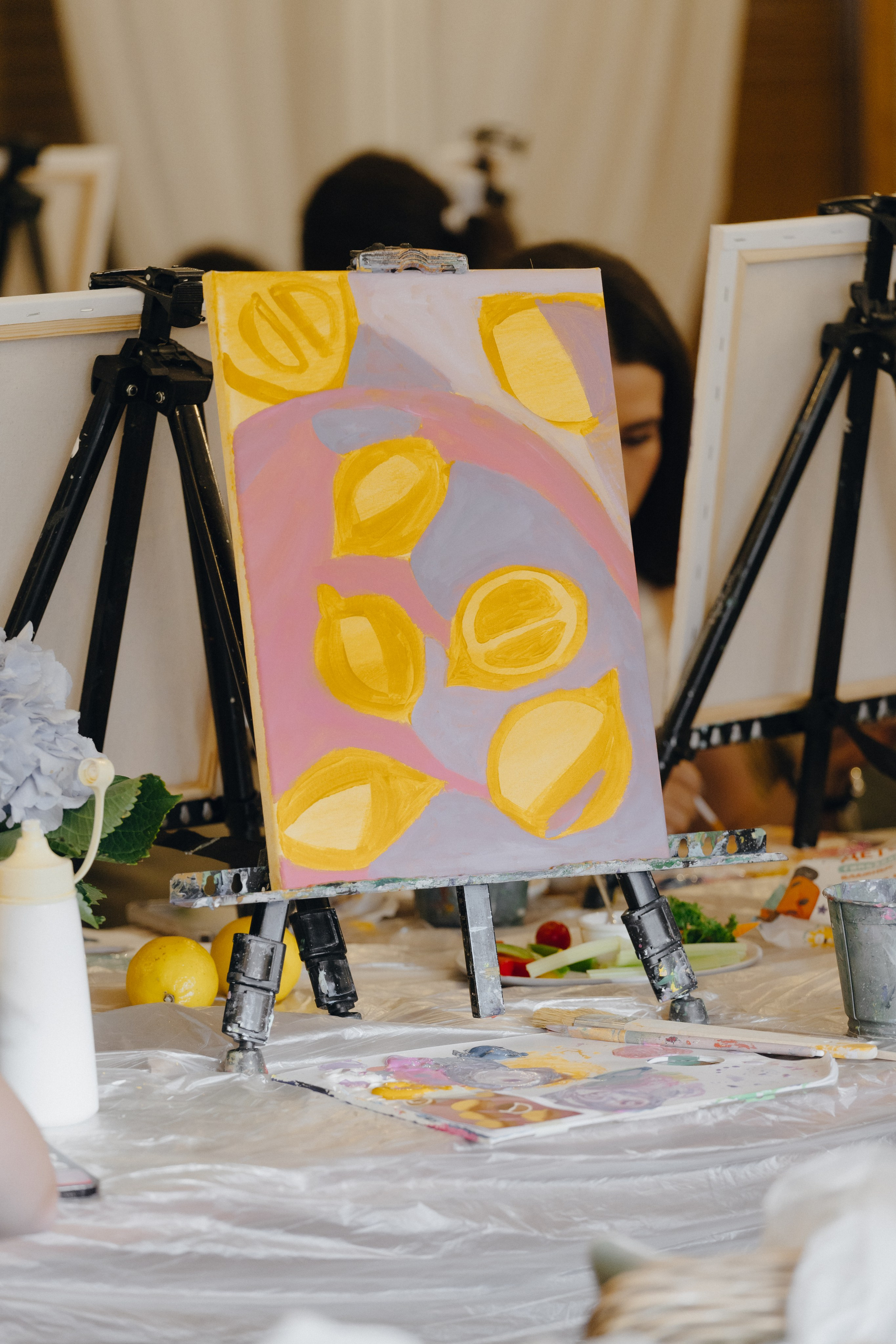 Девичник с лимонами