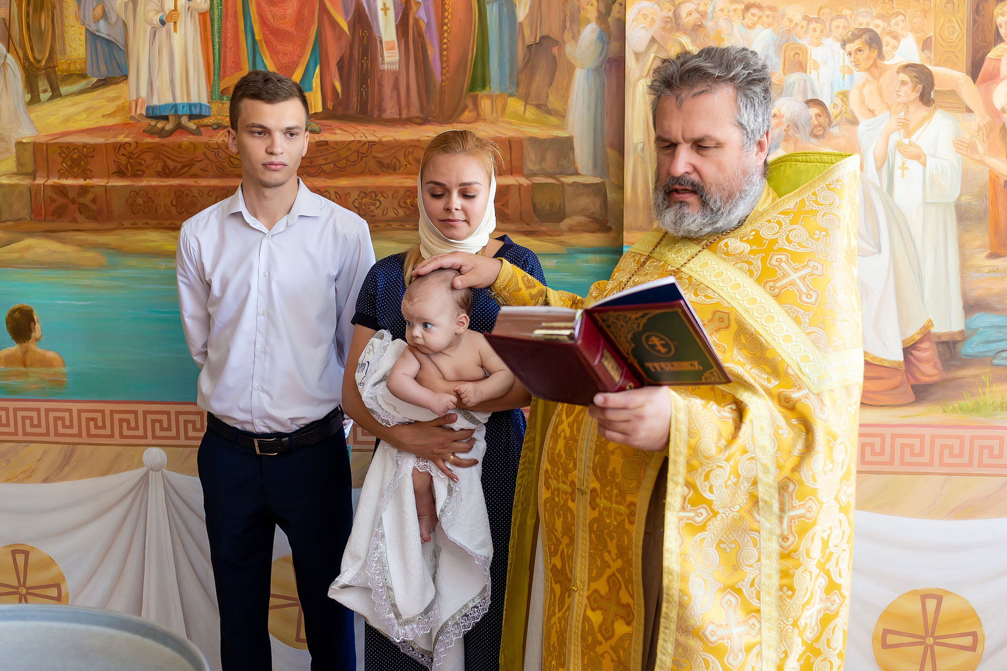 Крестины Кирилла. Свадебный и семейный фотограф Луганск, Ростов, Краснодар Роман Мацнев