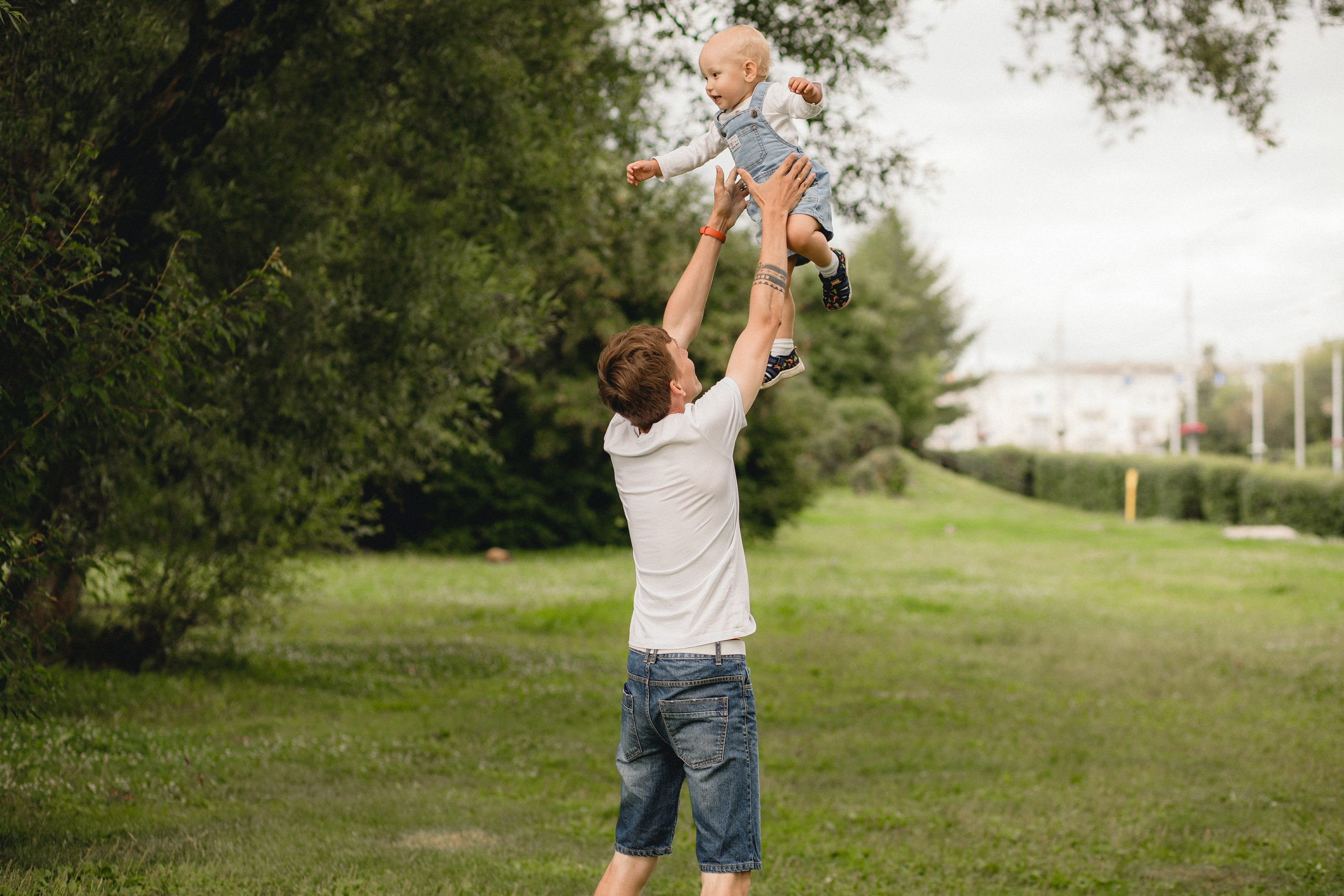 Денис, Настя и Андрюша. Главная