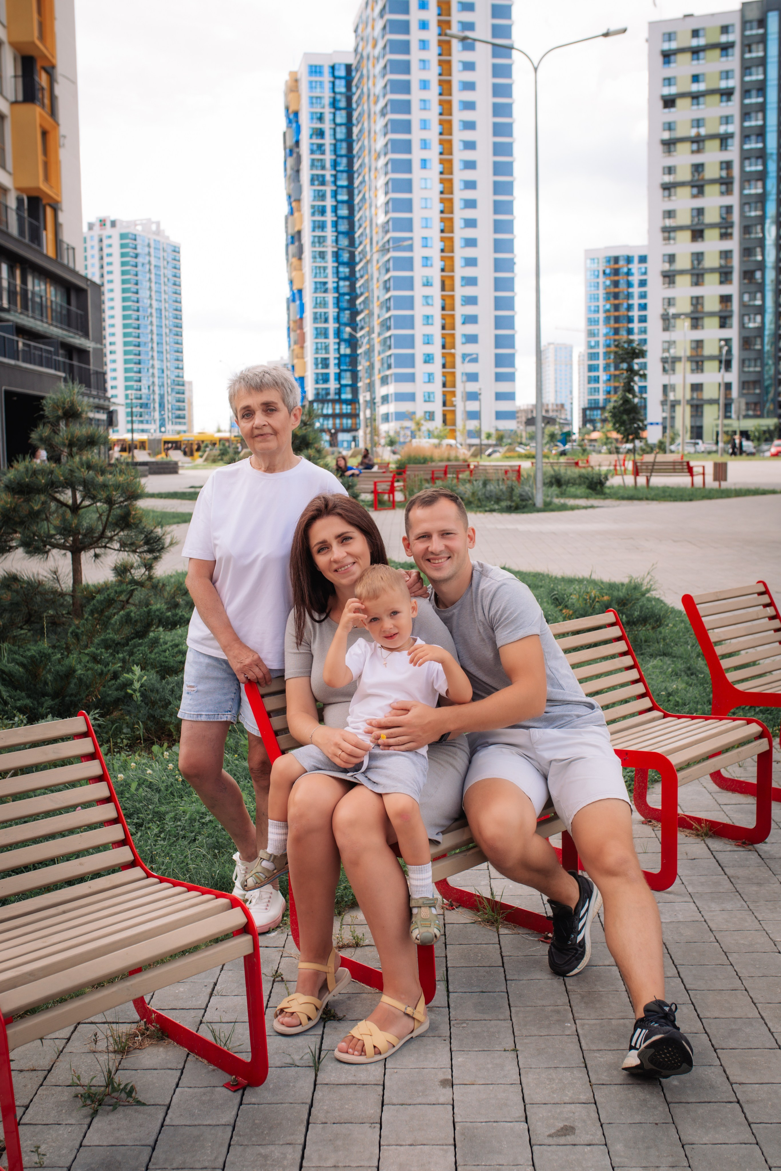 Семейная прогулка