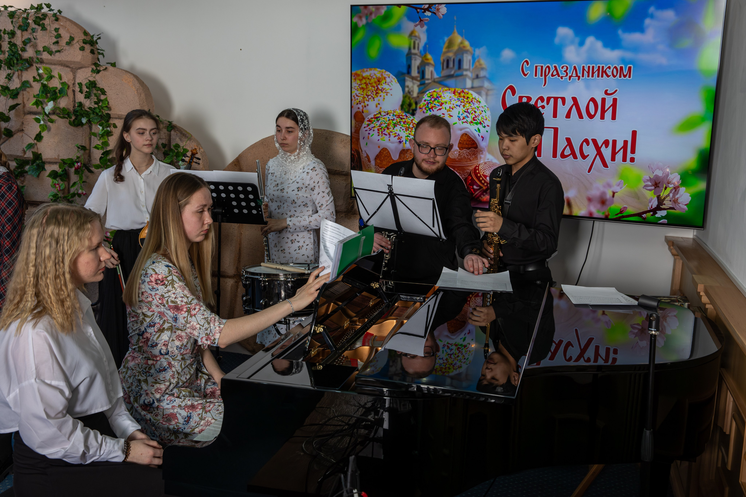 Пасхальный концерт Воскресная школа 2025. Фотограф Таинств Крещение и Венчания г. Магадан Власова Ульяна