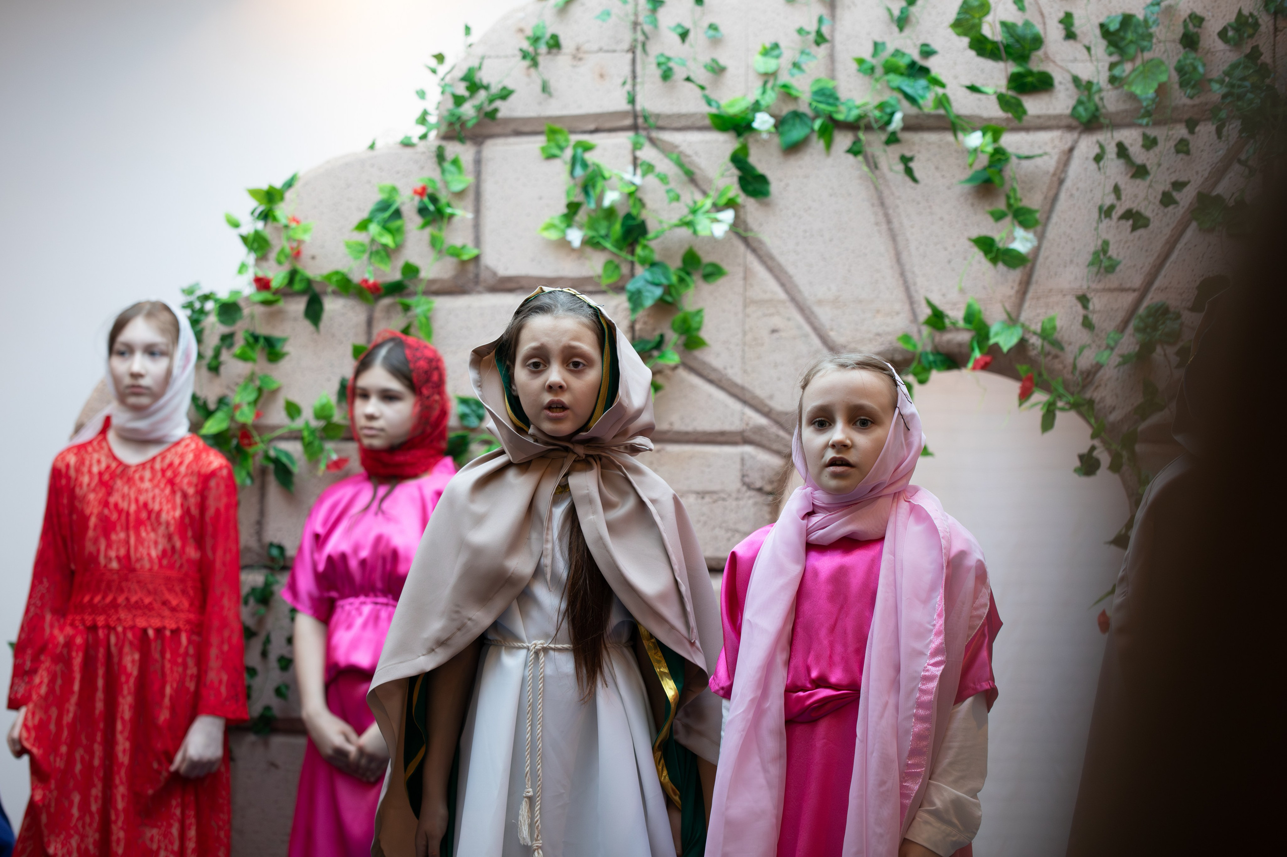 Пасхальный концерт Воскресная школа 2025. Фотограф Таинств Крещение и Венчания г. Магадан Власова Ульяна