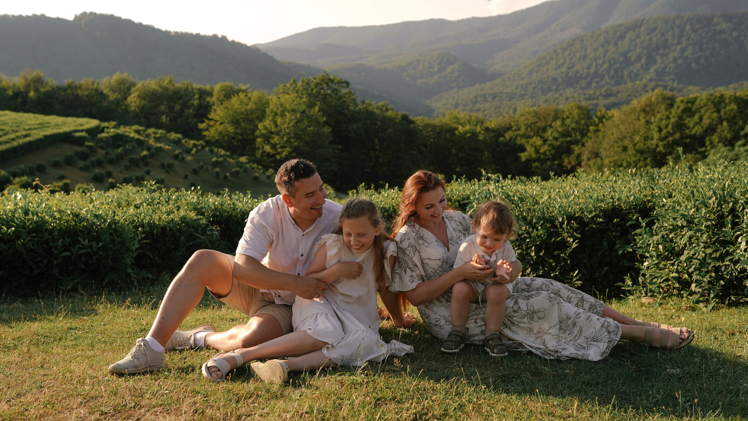 Чайные плантации. Милана Довгаль - семейный фотограф и видеограф  в Адлере и Сочи