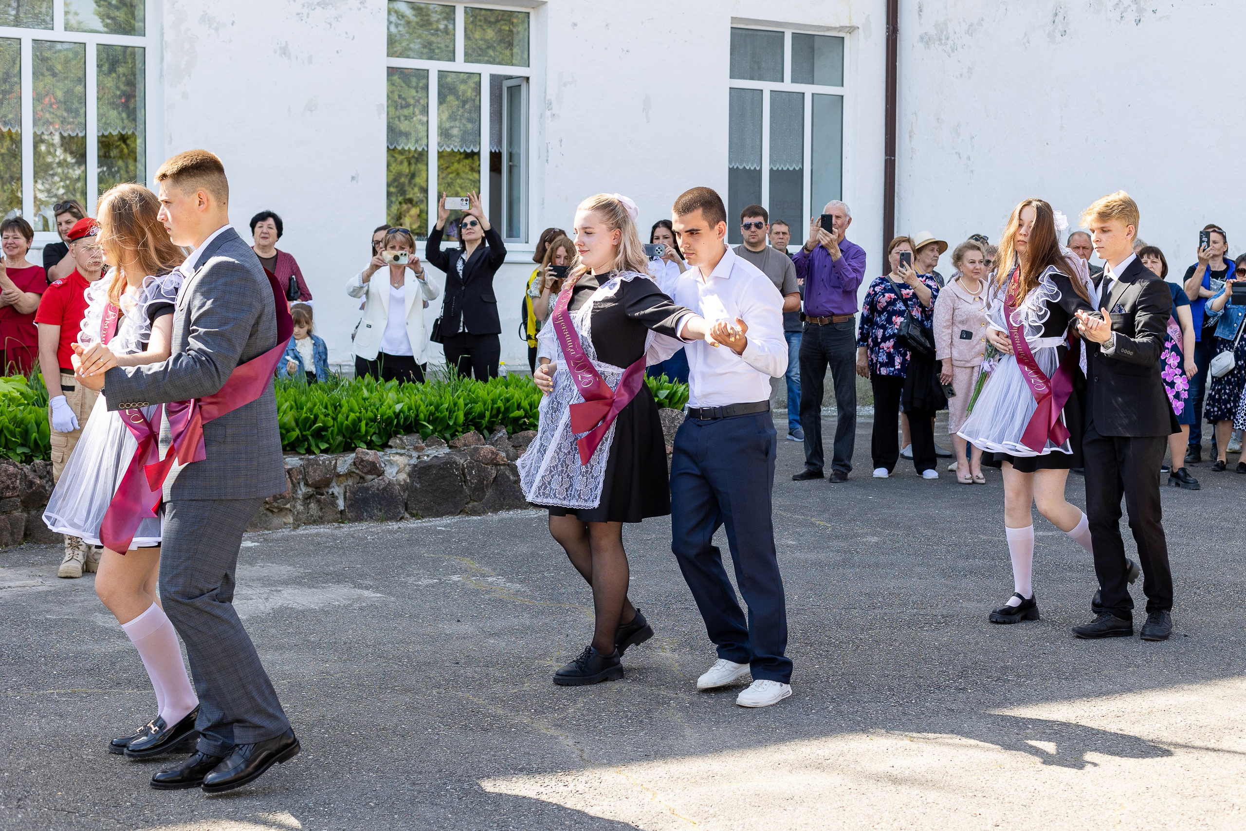Последний звонок. Выпускные альбомы Майкоп, Краснодар Елена Золотарева