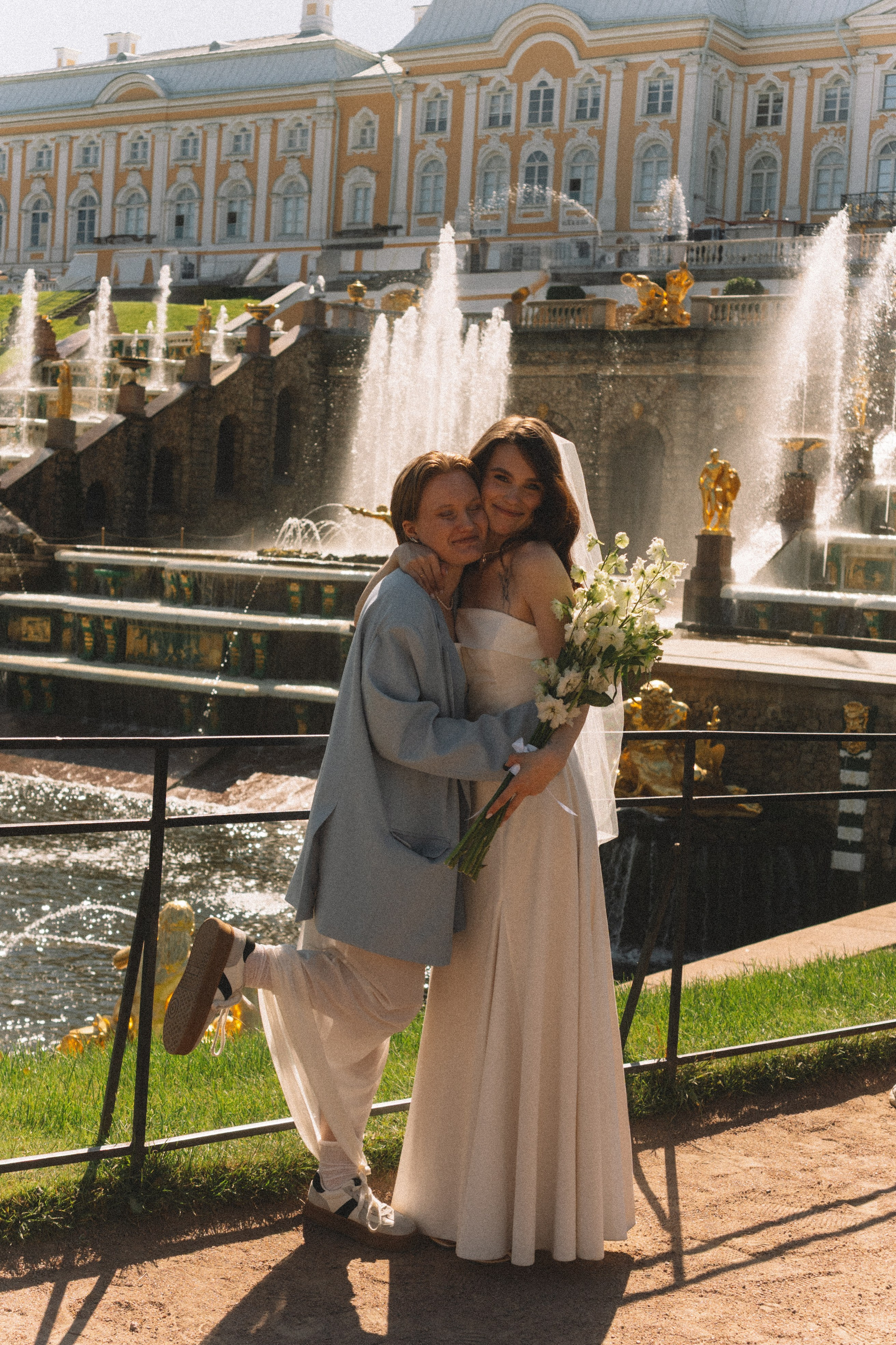 СВАДЕБНАЯ СЬЕМКА В ПЕТЕРГОФЕ И СЬЕМКА РЕПОРТАЖА В ЗАГСЕ ПЕТЕРГОФА. Профессиональный фотограф, Санкт-Петербург — Виктория Богомолова