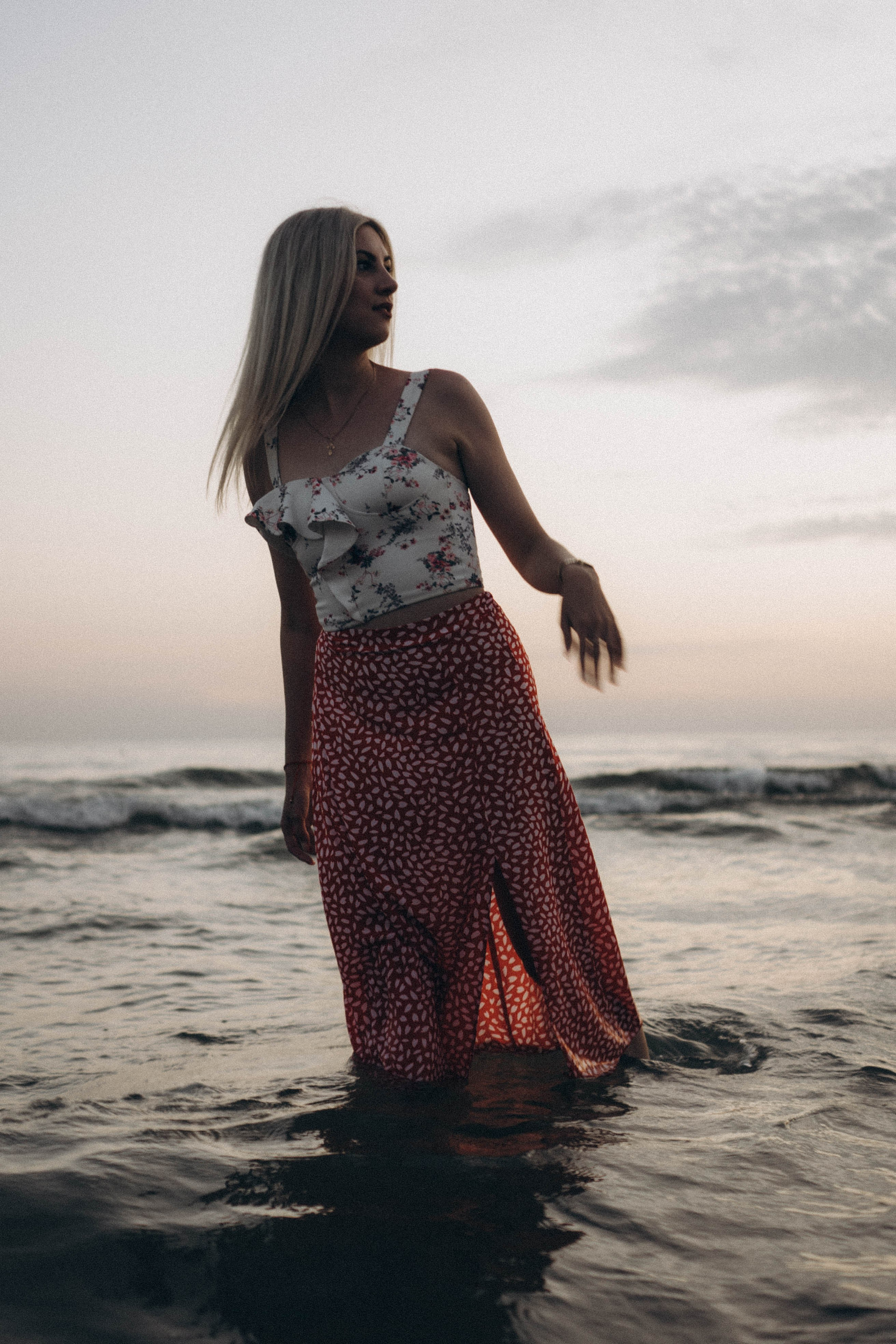 Июльский вечер на берегу черного моря. Профессиональный фотограф, Санкт-Петербург — Виктория Богомолова