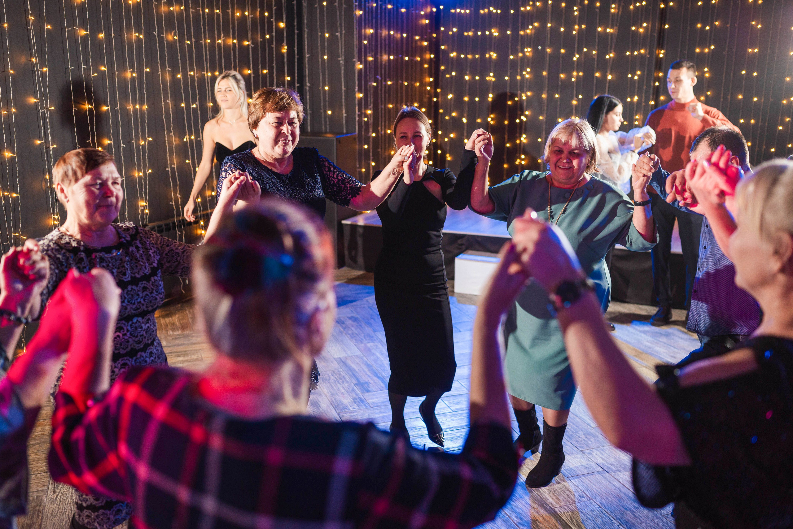 11.11.2024 Елена. Меня зовут Михайлов Сергей, занимаюсь фото и видео г. Чебоксарах