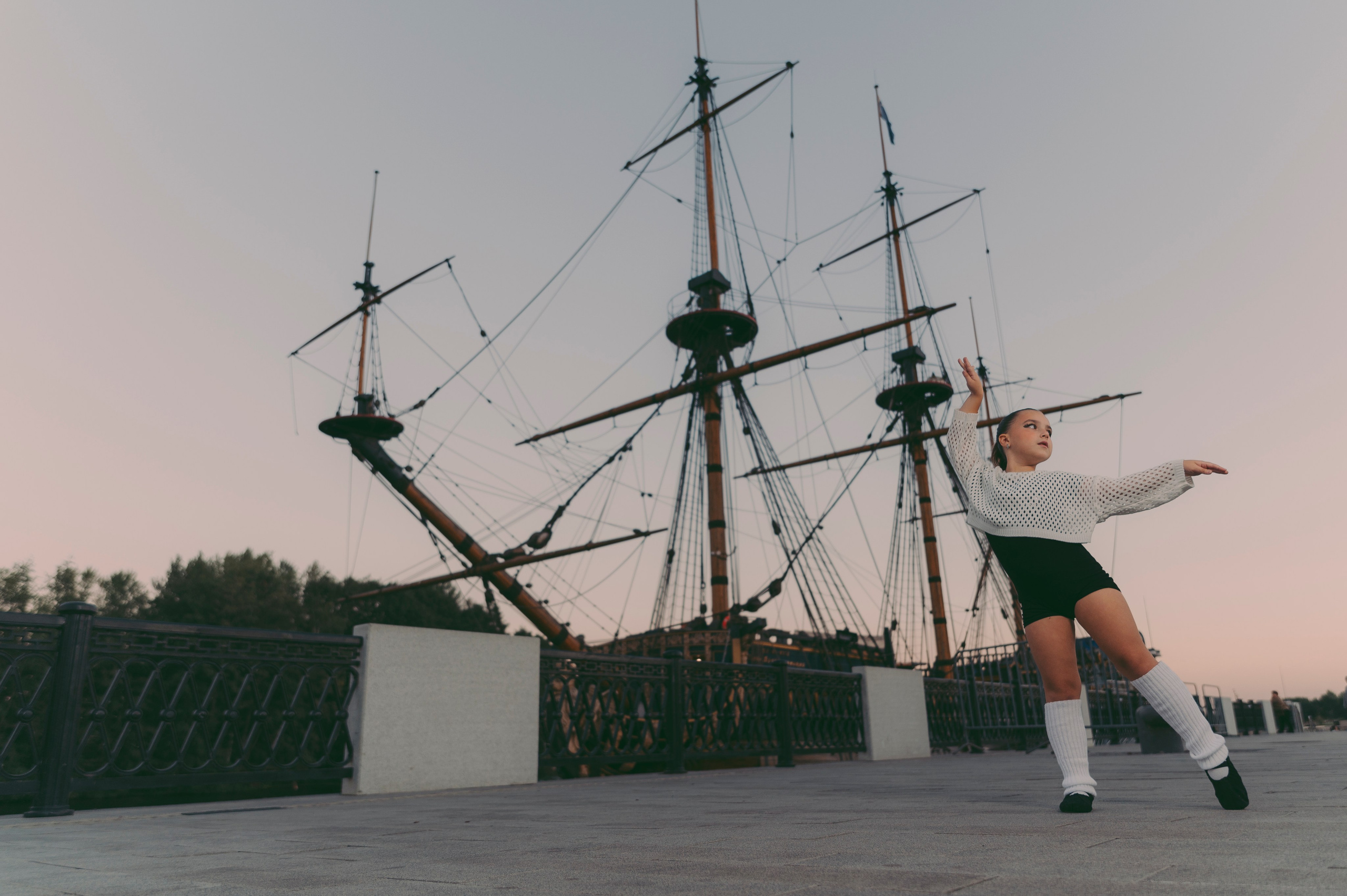 Съёмка EnDehors в вечернем городе. Фотограф Сергей Дружков (Воронеж / Липецк)