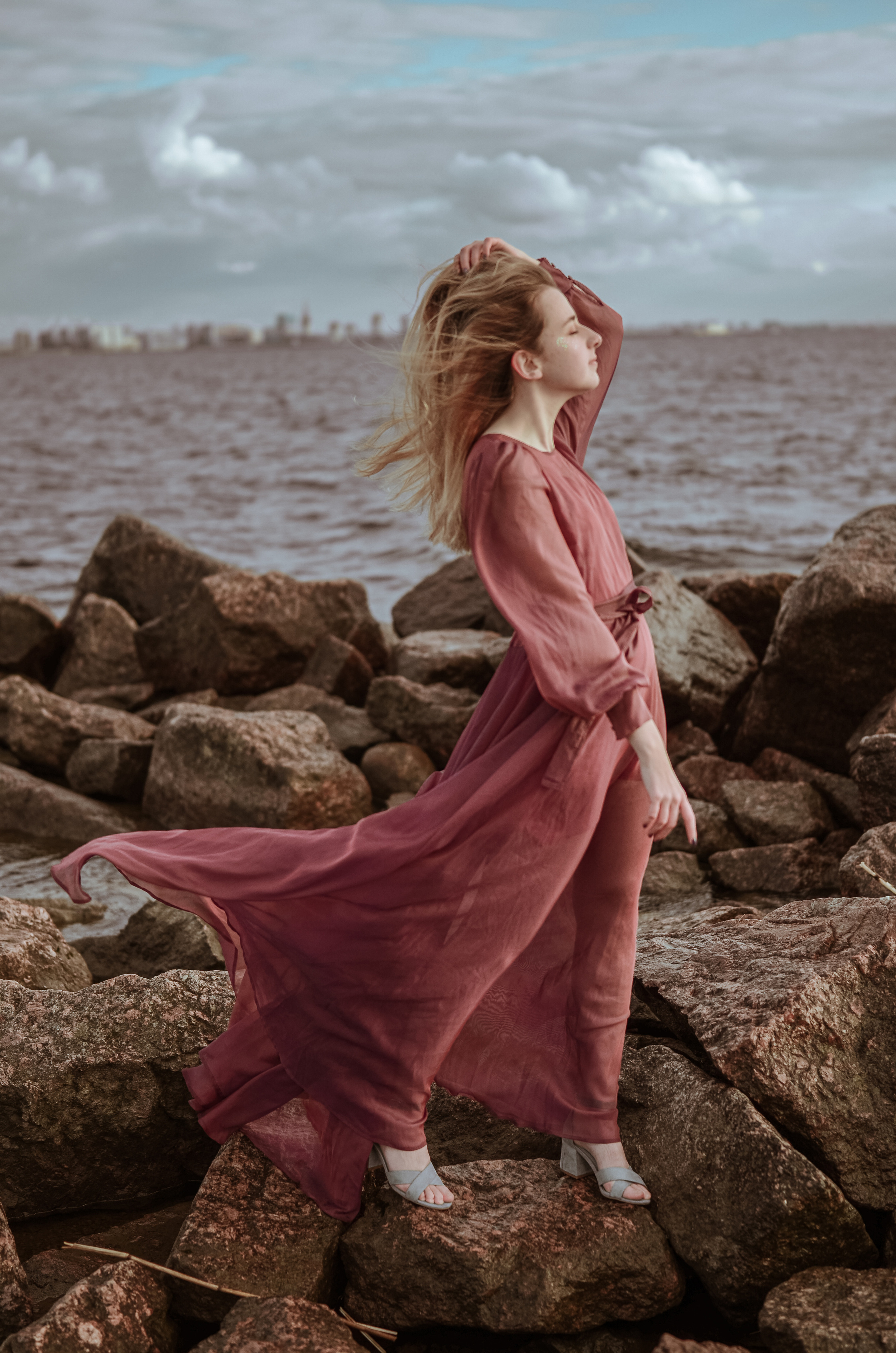 In the wind flow. Алина Стрелкова — фотограф