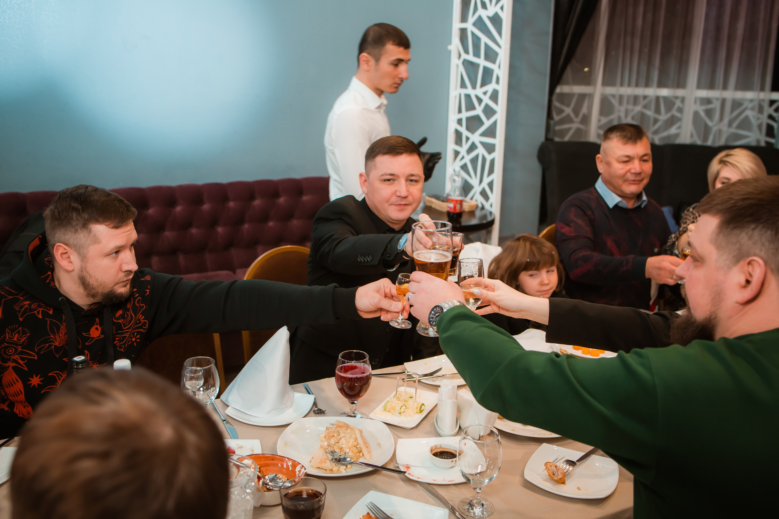 День Рождение Рябинина Ивана. Репортажный фотограф Василий Сазонов в Нижневартовске