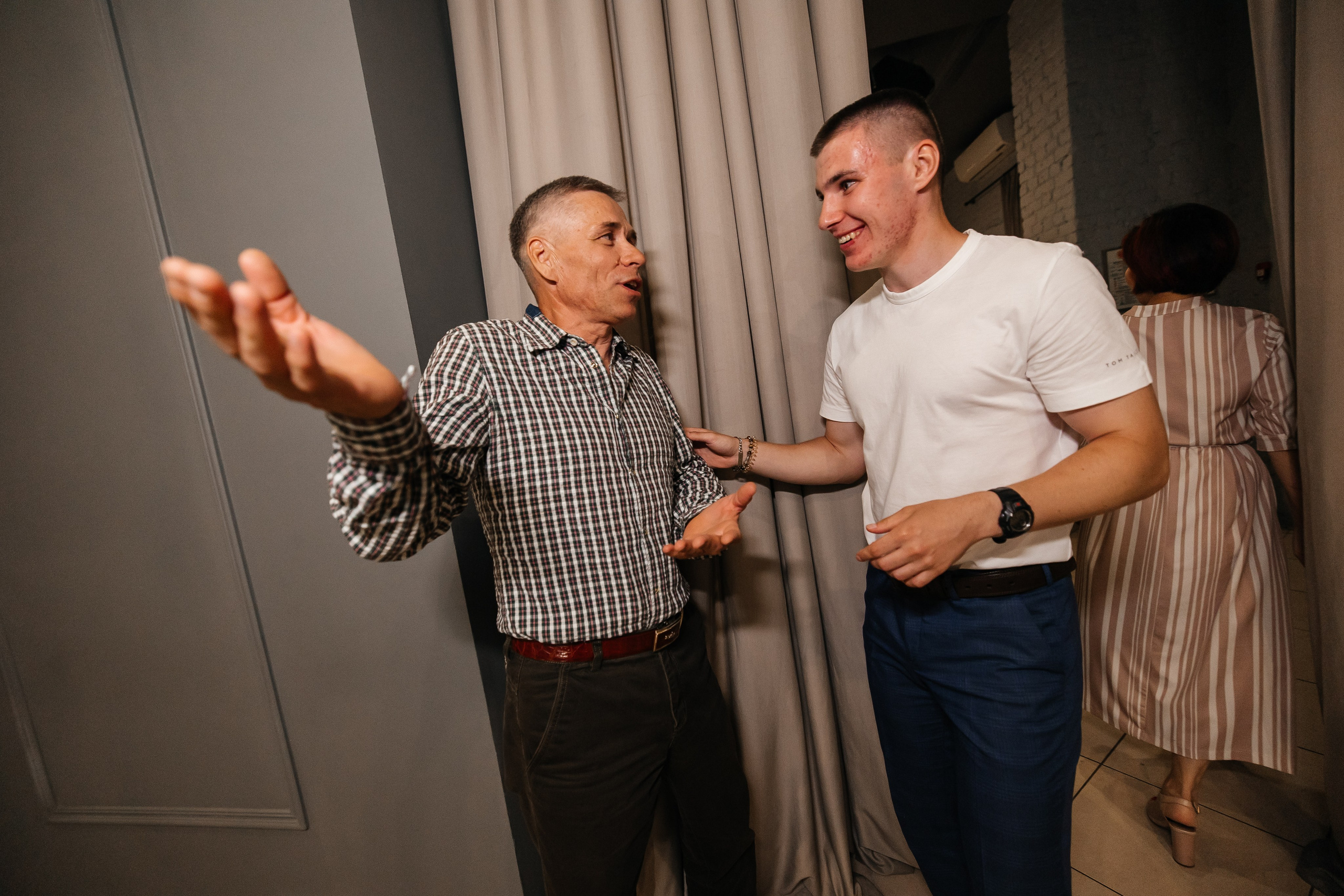 2023-06-23 Выпускной МБОУ СОШ № 10. Фотограф в Красноярске