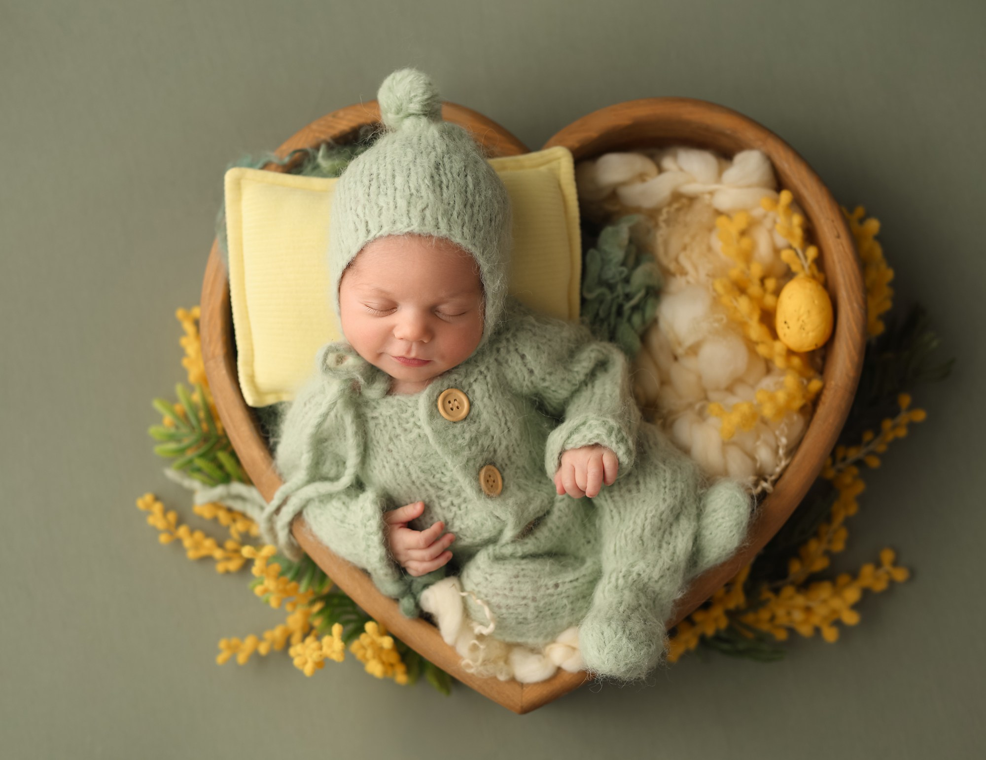Newborn. Фотограф новорождённых в Казани Нейля Гильмутдинова ньюборн