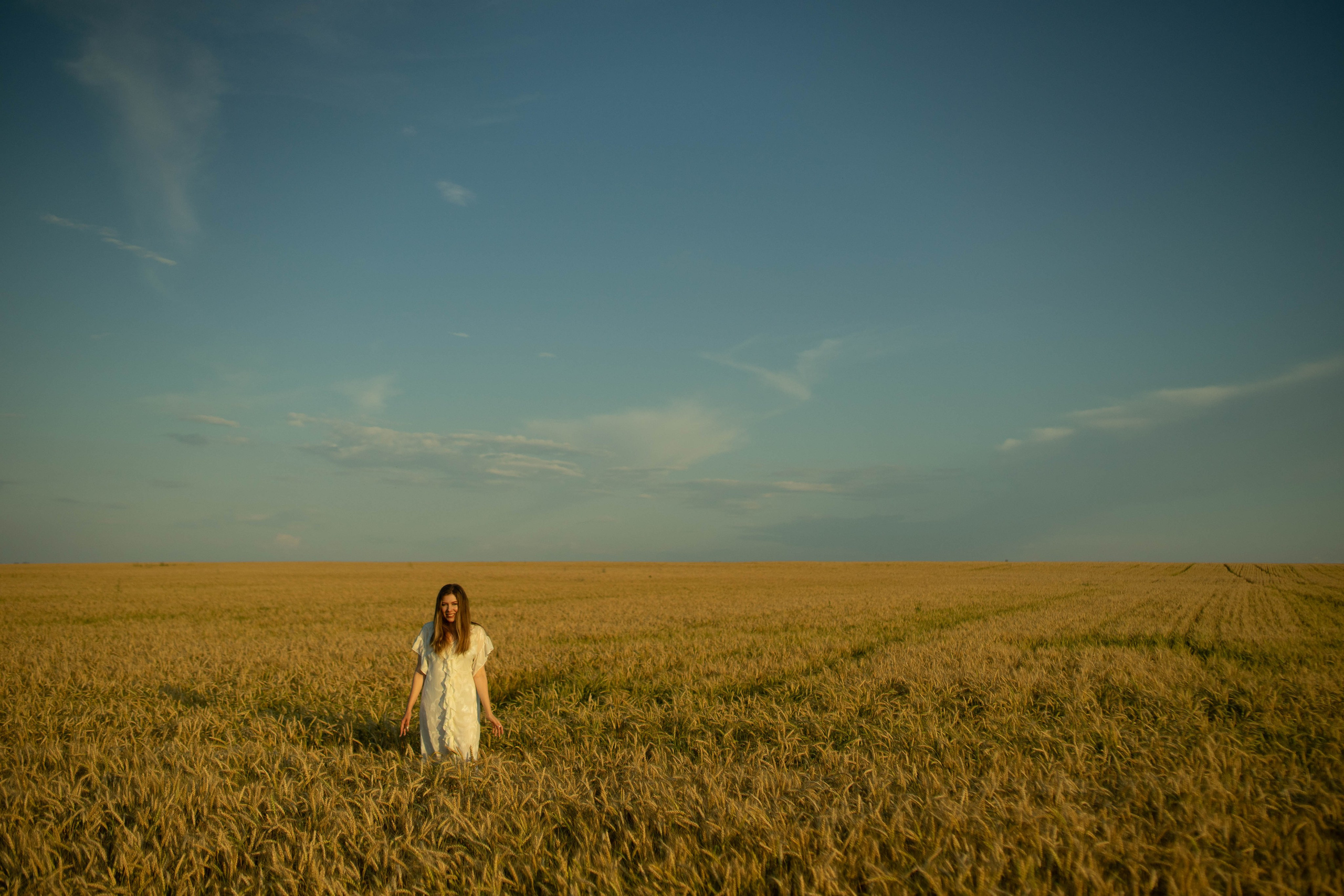 Anna. Lifestyle photographer Turku. I catch emotions in the frame