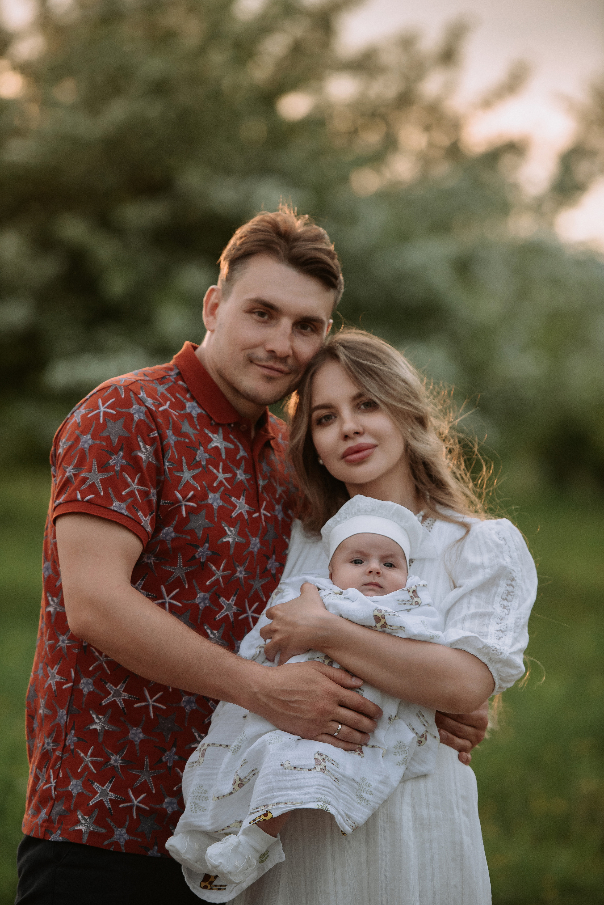 Цветение яблони семья Гончаровых. Фотограф Диана Оленина Красноярск / Братск