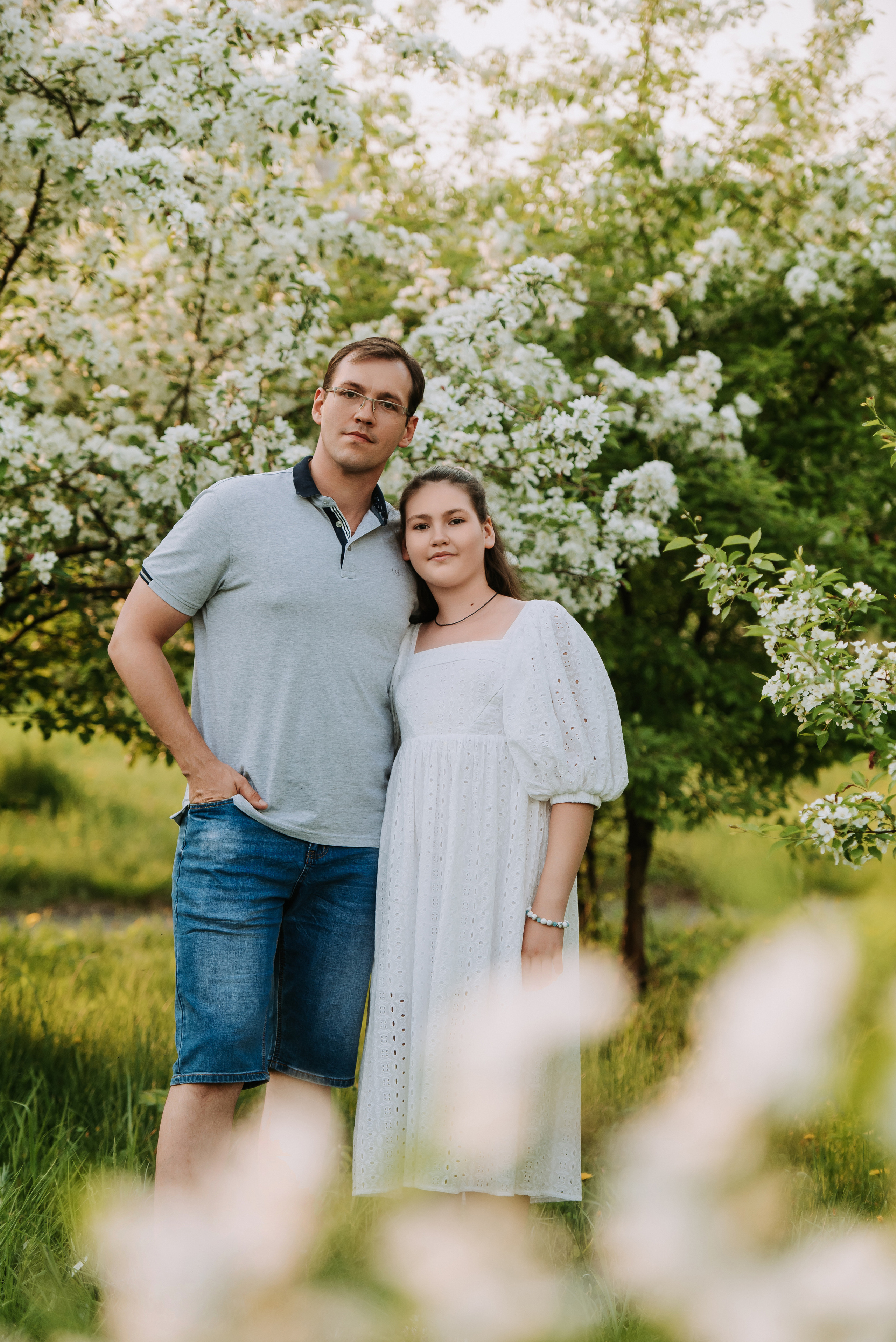 Цветение яблони семья Селезневых. Фотограф Диана Оленина Красноярск / Братск