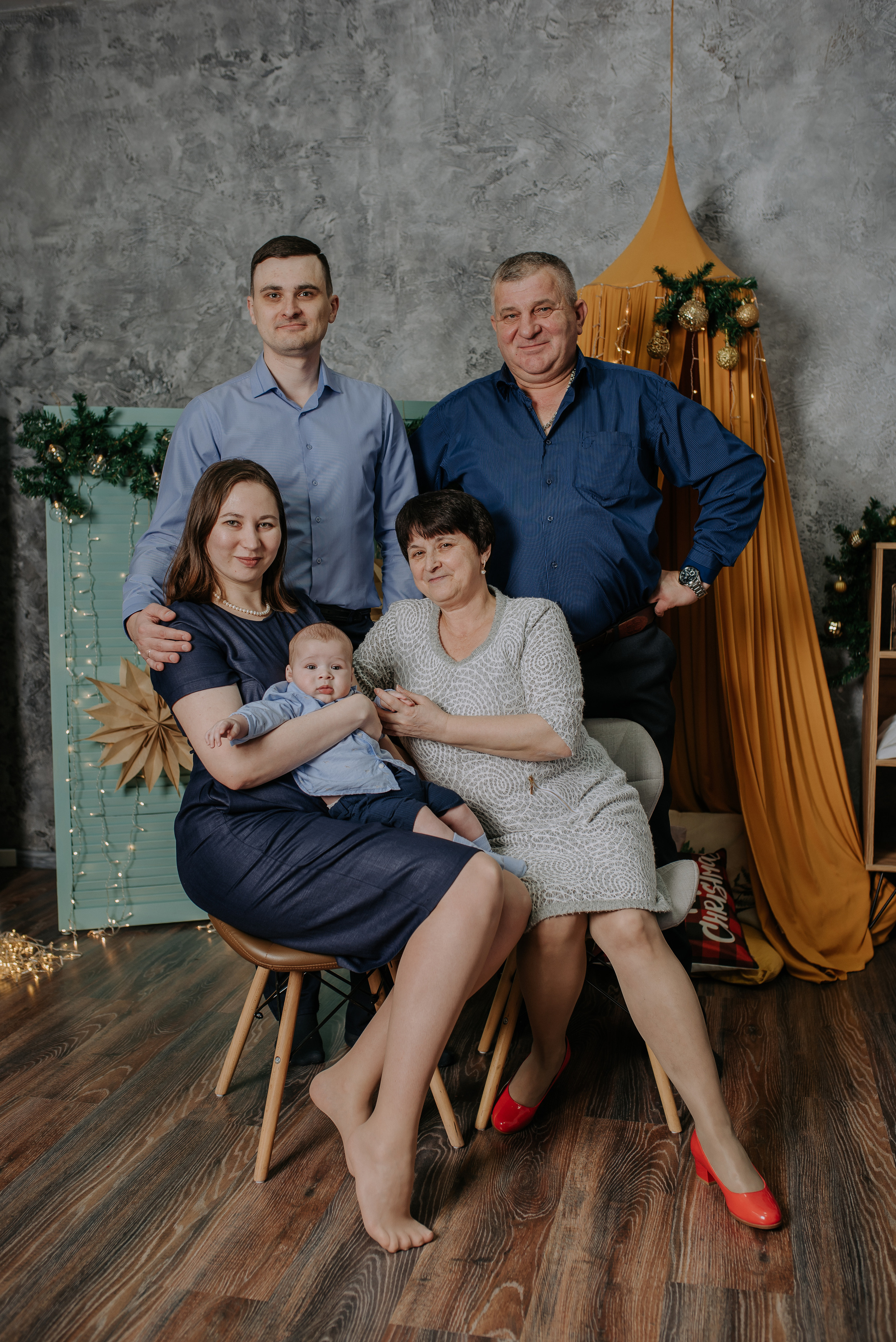 Семейная фотосессия на Новый Год. Фотограф Диана Оленина Красноярск / Братск