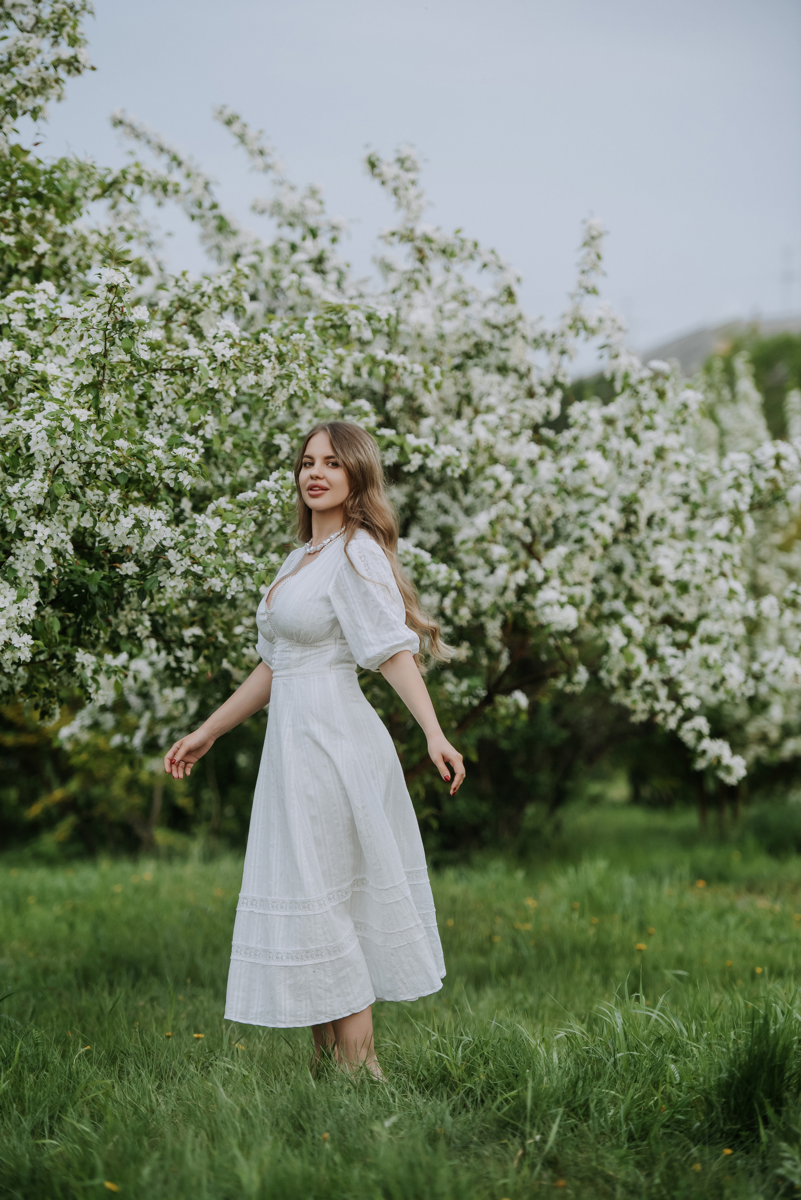 Цветение яблони семья Гончаровых. Фотограф Диана Оленина Красноярск / Братск