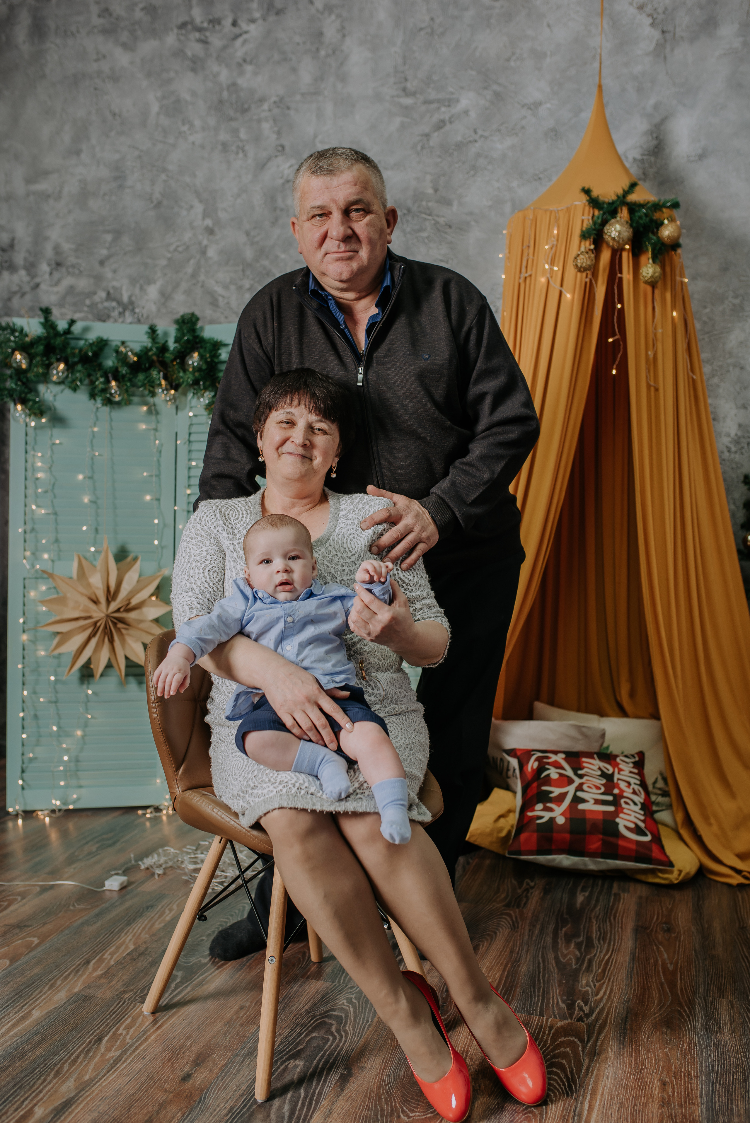 Семейная фотосессия на Новый Год. Фотограф Диана Оленина Красноярск / Братск