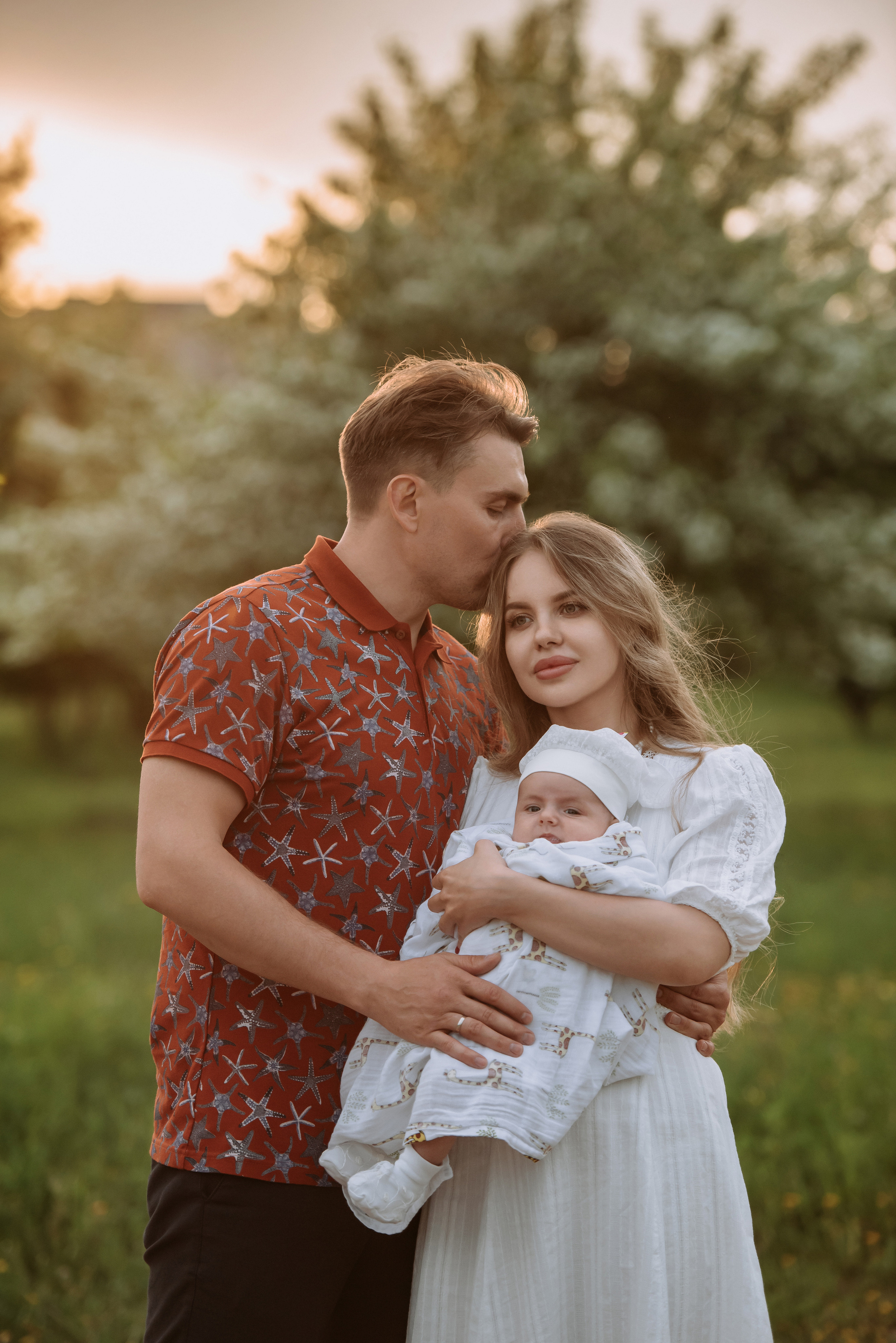 Цветение яблони семья Гончаровых. Фотограф Диана Оленина Красноярск / Братск