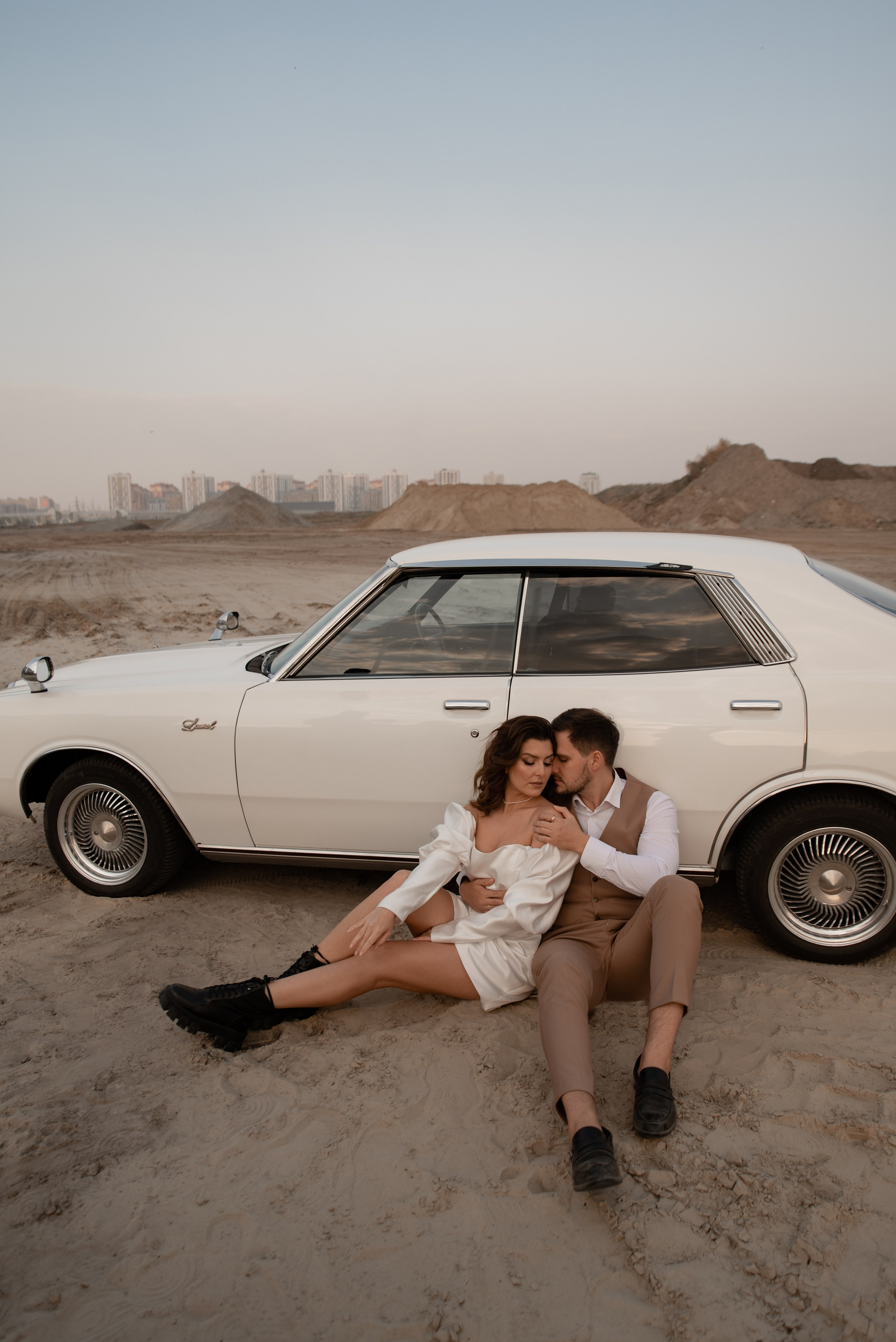 Алена и Женя, съемка с ретро машиной (съемка в рамках моего Воркшопа). Свадебный фотограф Тюмень Анастасия Битная