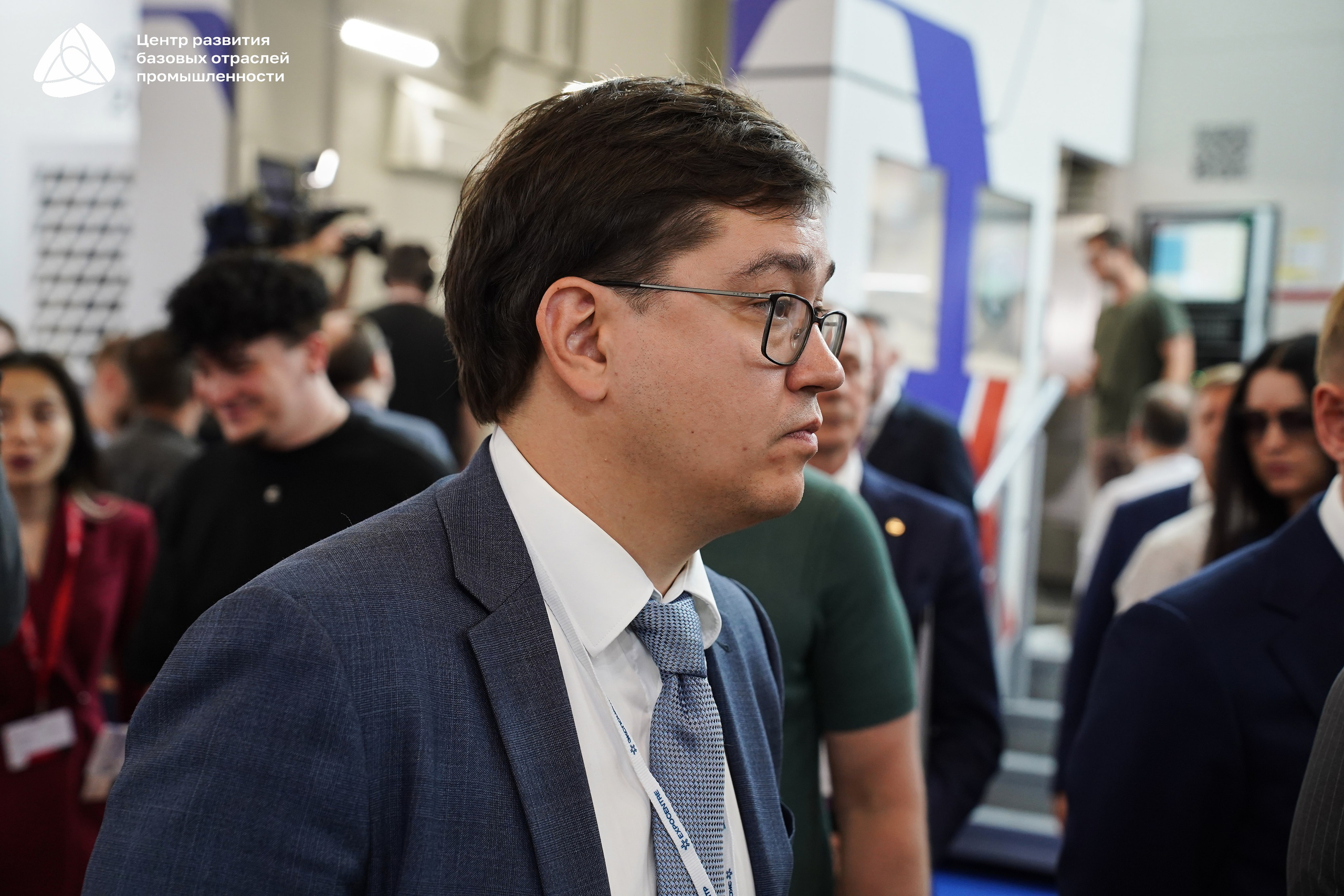 ЭКСПОЦЕНТР Алиханов. Фотограф