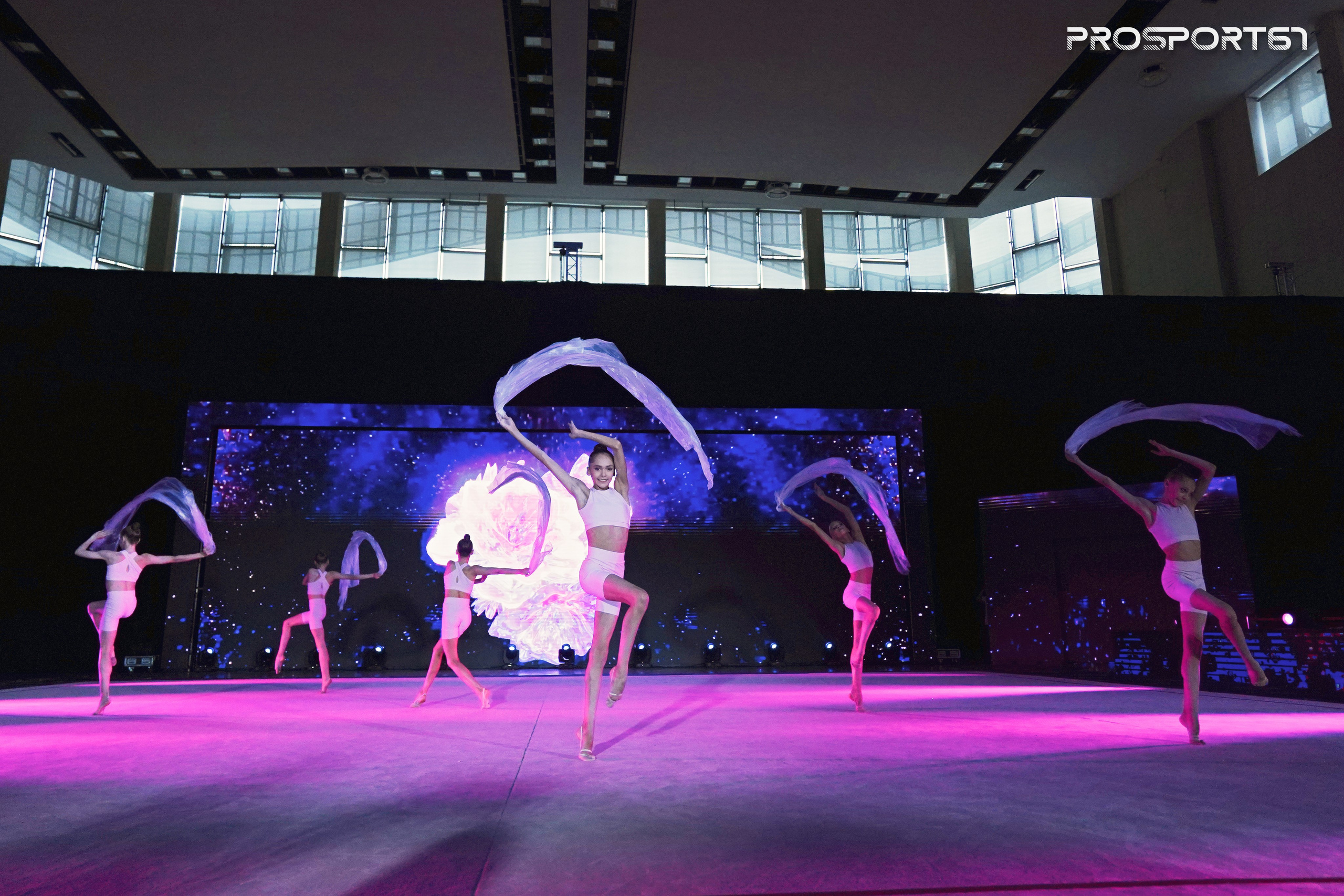 Закрытие. Хрустальная роза 2025 г.Минск. Спортивный фотограф Олег Медведев | prosport67 | Смоленск