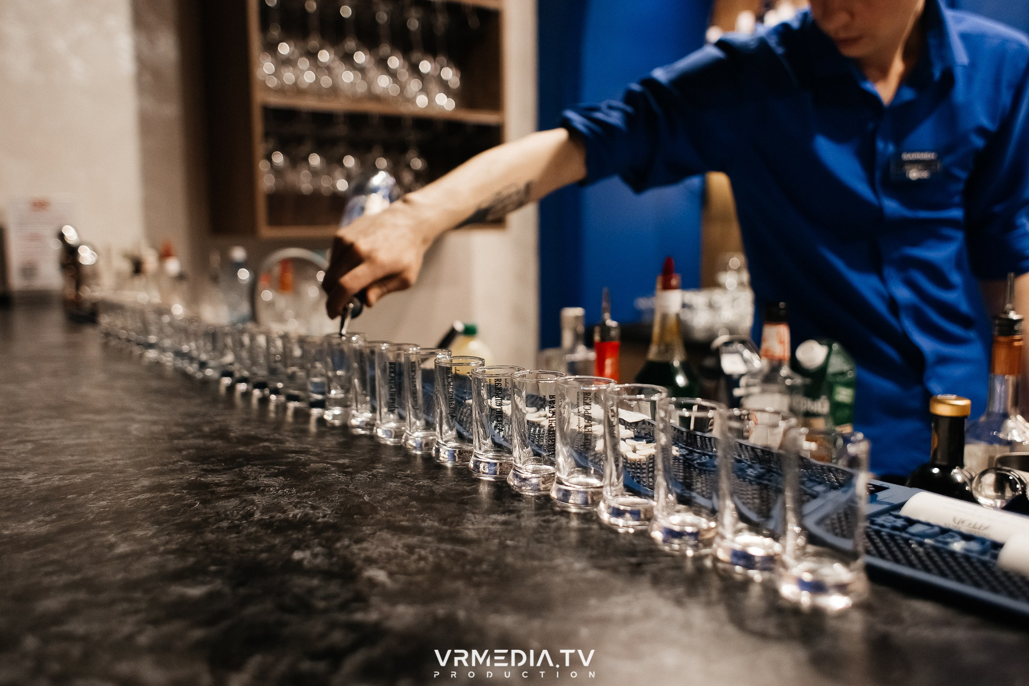 8 марта в караоке-ресторане «Голос»