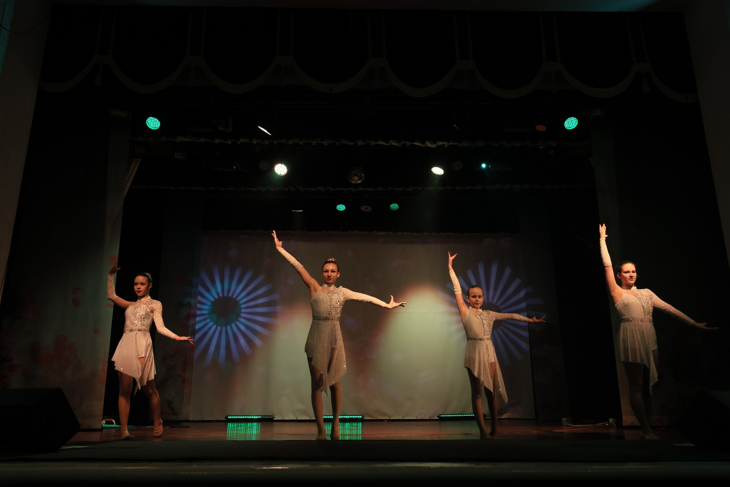 Концерт к 8 Марта в ДК «Металлург» г. Тула. Фотограф в Туле Крупский АнДРей. Фотостудия «КАДР71» в Туле