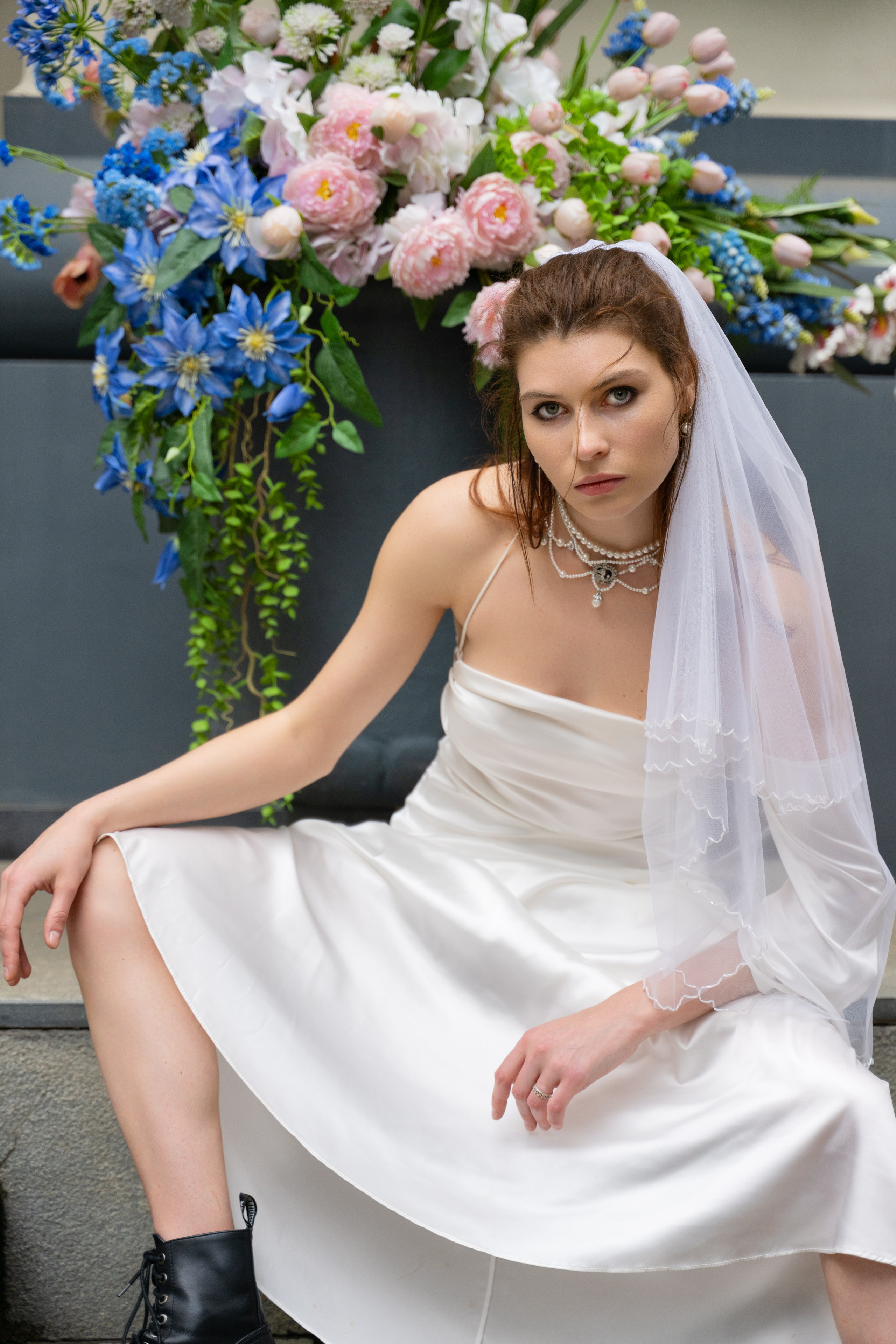 СБЕЖАВШАЯ НЕВЕСТА (история в каждом кадре). Главная