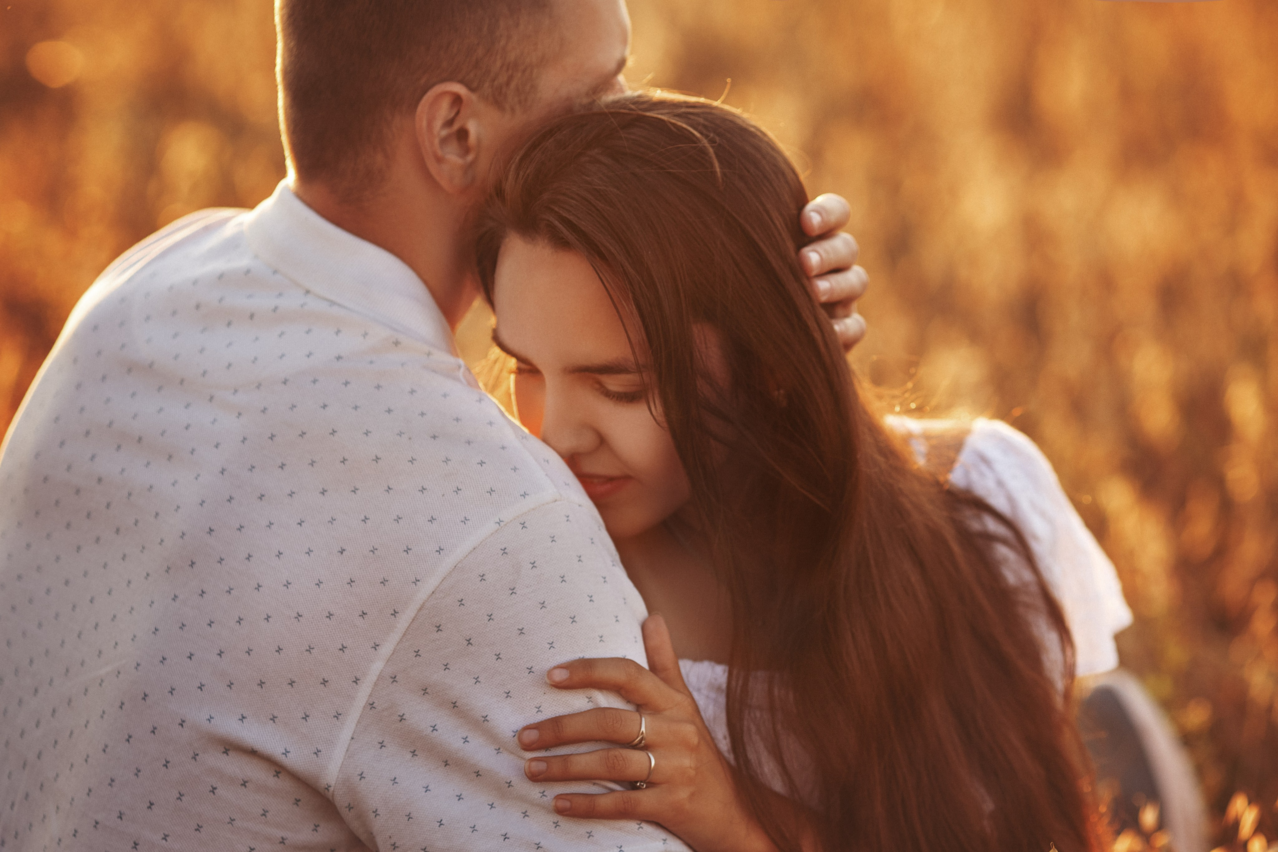 Фотосессия для влюбленных на природе в Москве. Профессиональный фотограф в Москве. Елена Шуваева