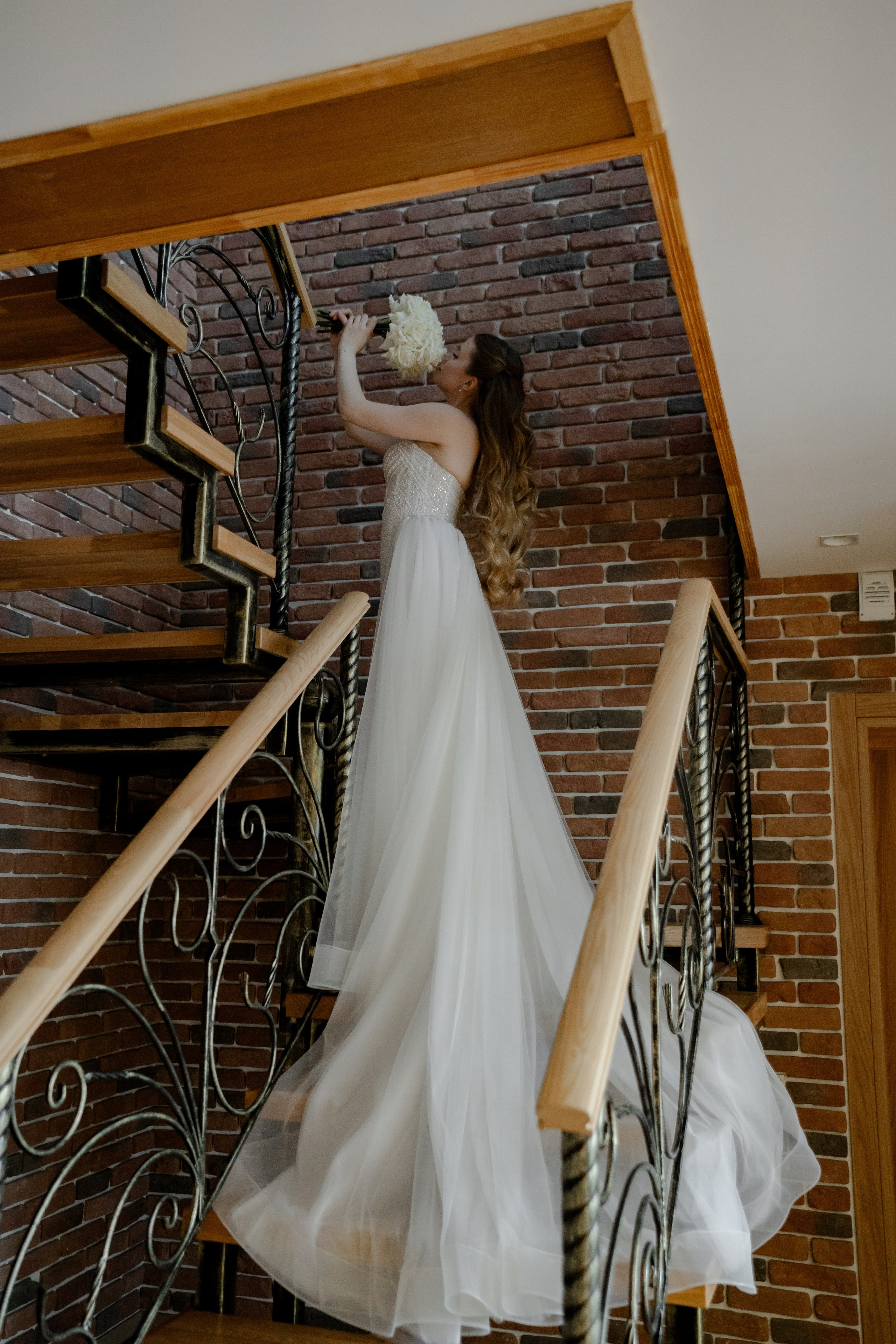 СВАДЕБНАЯ СЬЕМКА СБОРОВ В ОТЕЛЕ И ВЫЕЗД НА ЦЕРЕМОНИЮ (СНЯТО В СИБИРЕ В НИЖНЕВАРТОВСКЕ)М. Профессиональный фотограф, Санкт-Петербург — Виктория Богомолова