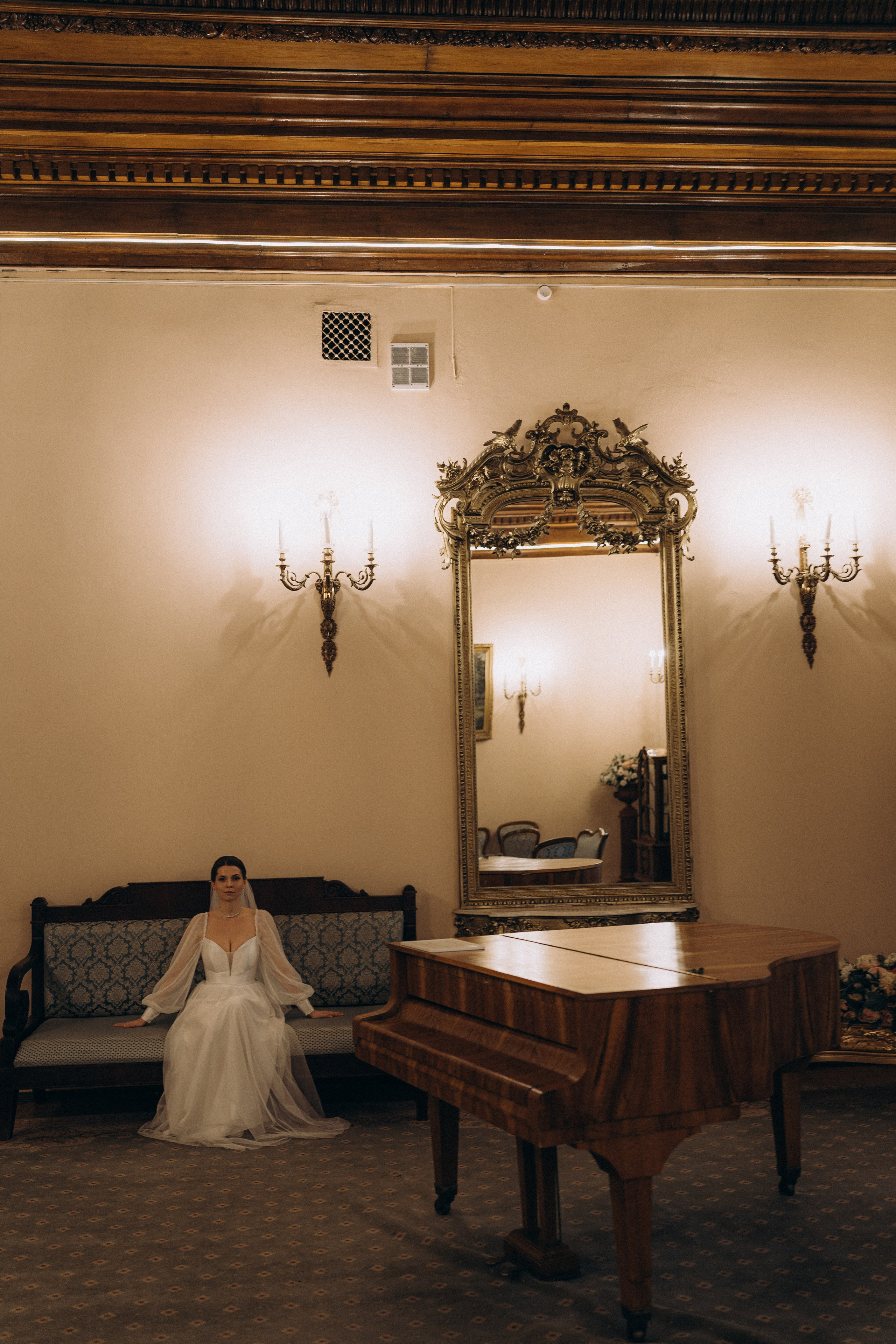 СВАДЕБНАЯ СЬЕМКА ВО ВТОРОМ ДВОРЦЕ (ДЕКАБРЬ) ТАКЖЕ СЬЕМКА В СТУДИИ НА ЧЕРНЫШЕВСКОЙ. Профессиональный фотограф, Санкт-Петербург — Виктория Богомолова