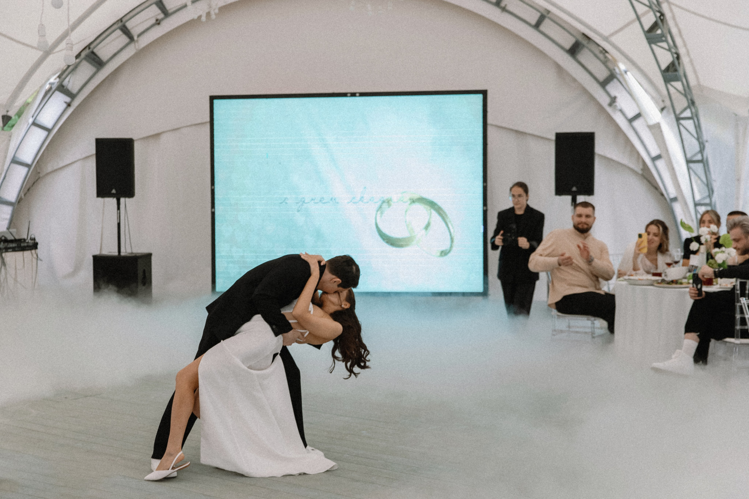 Карина + Дима: банкет. Николь — ваш любимый фотограф в Санкт-Петербурге